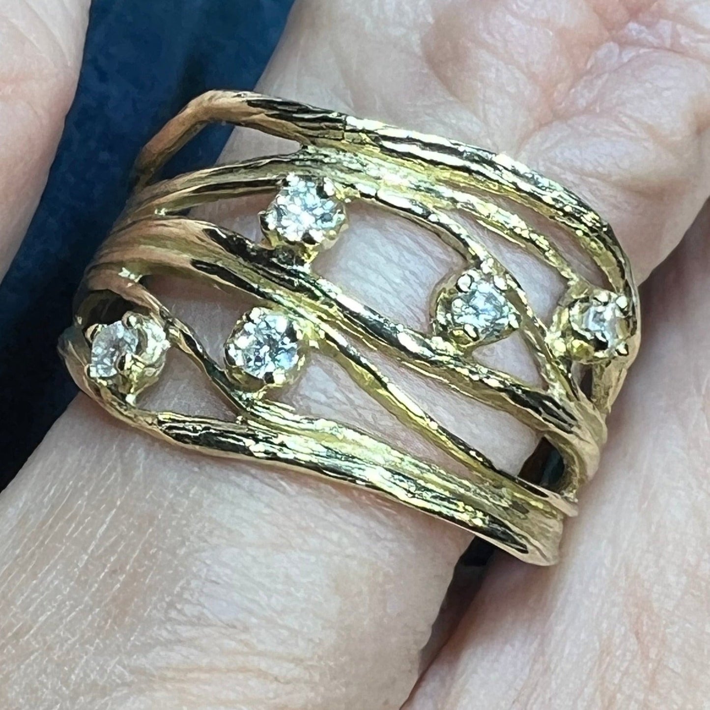 14k Gold 7 Band Wavy Stacked Ring w 5 Diamonds. 1/2" Wide