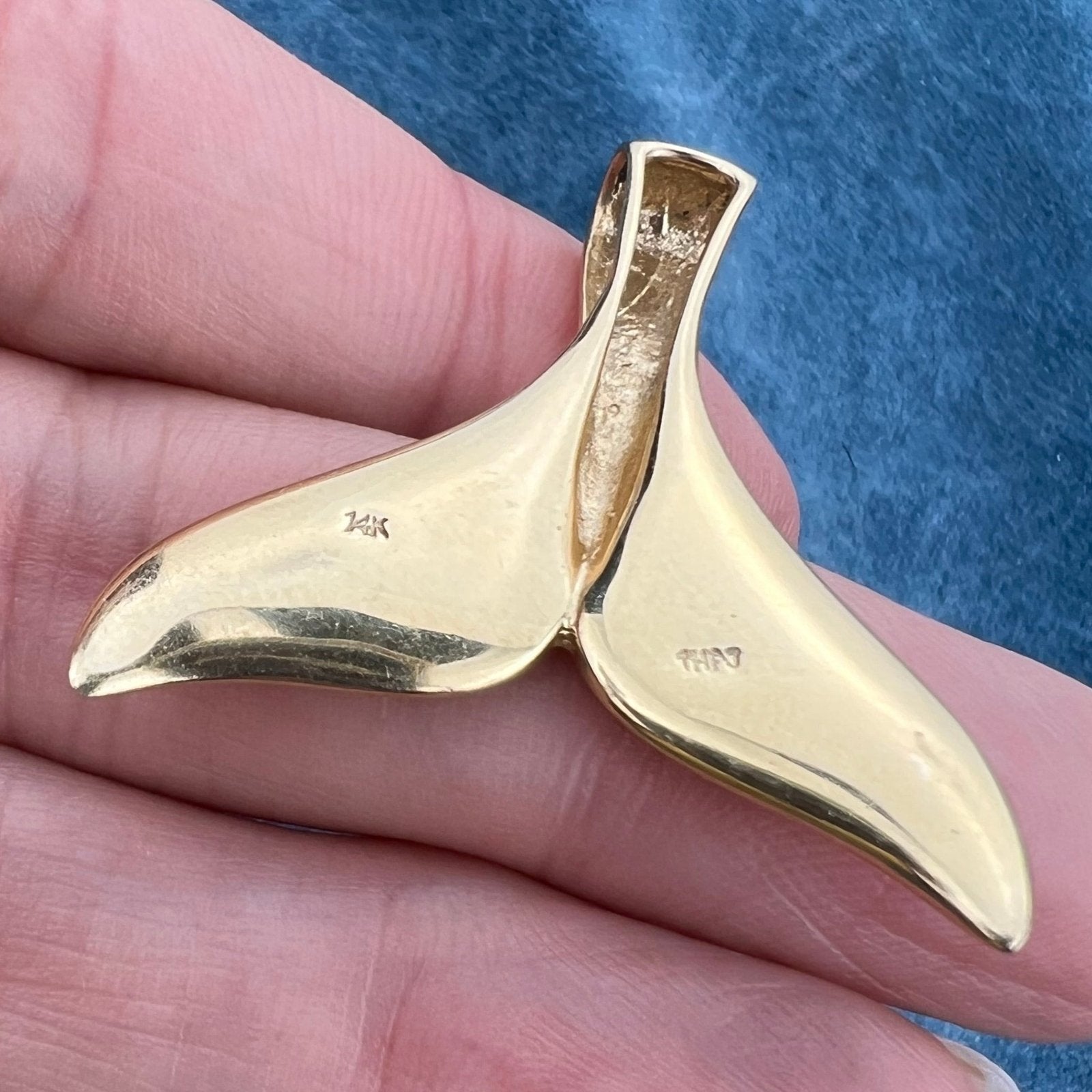 14k Gold Alaskan GOLD QUARTZ Mermaid Whale Tail Pendant. 1.3" *Video*