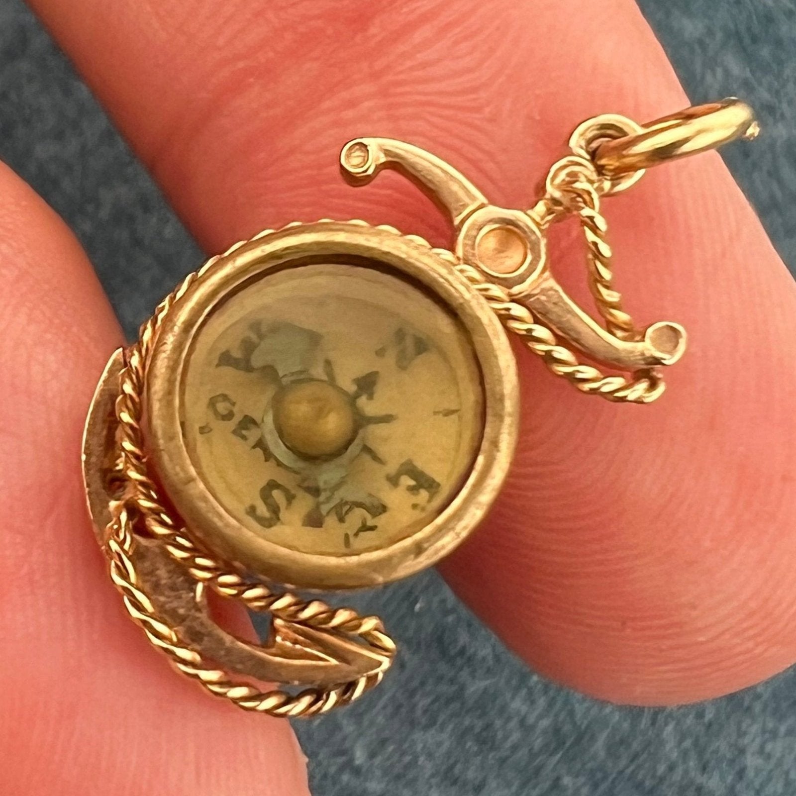 14k Gold Antique Sailor's COMPASS Anchor Pendant. 1" *Video*