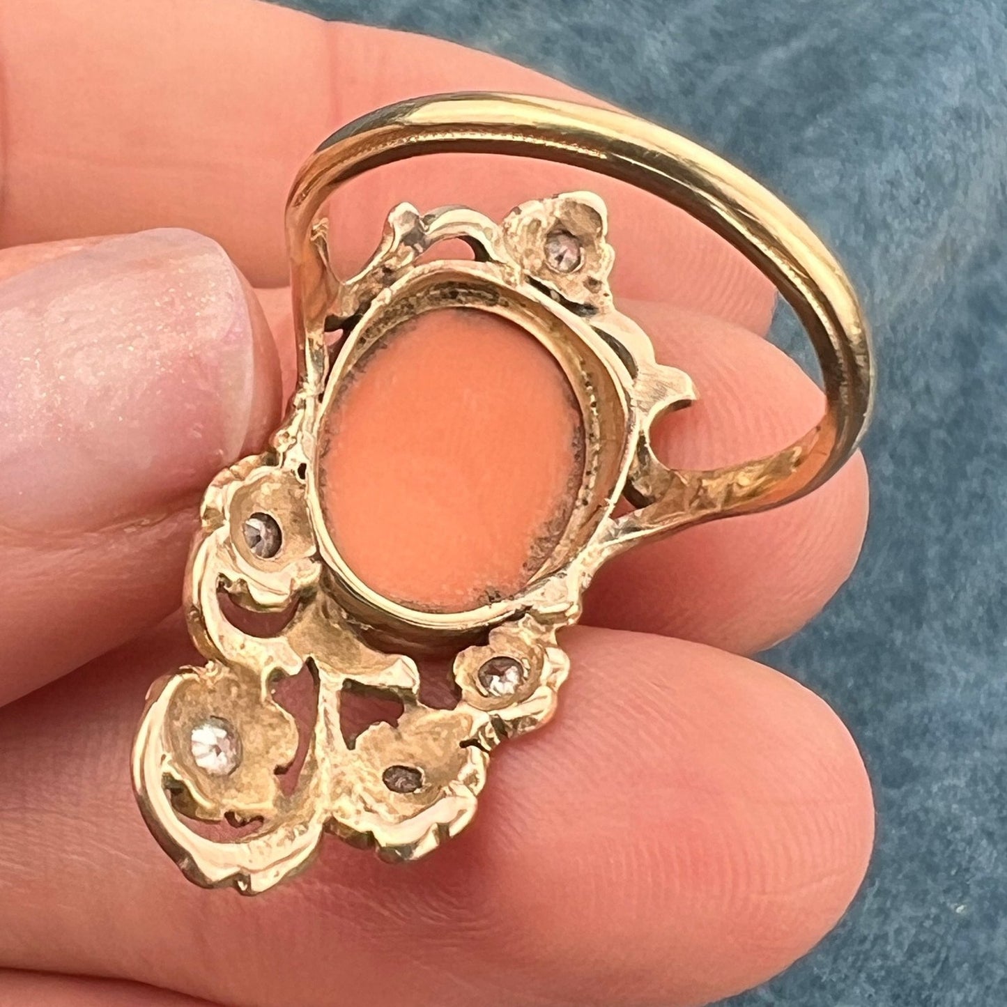 14k Gold Art Nouveau Cameo Ring w Gypsy-Set Rose Cut Diamonds. 1.2"