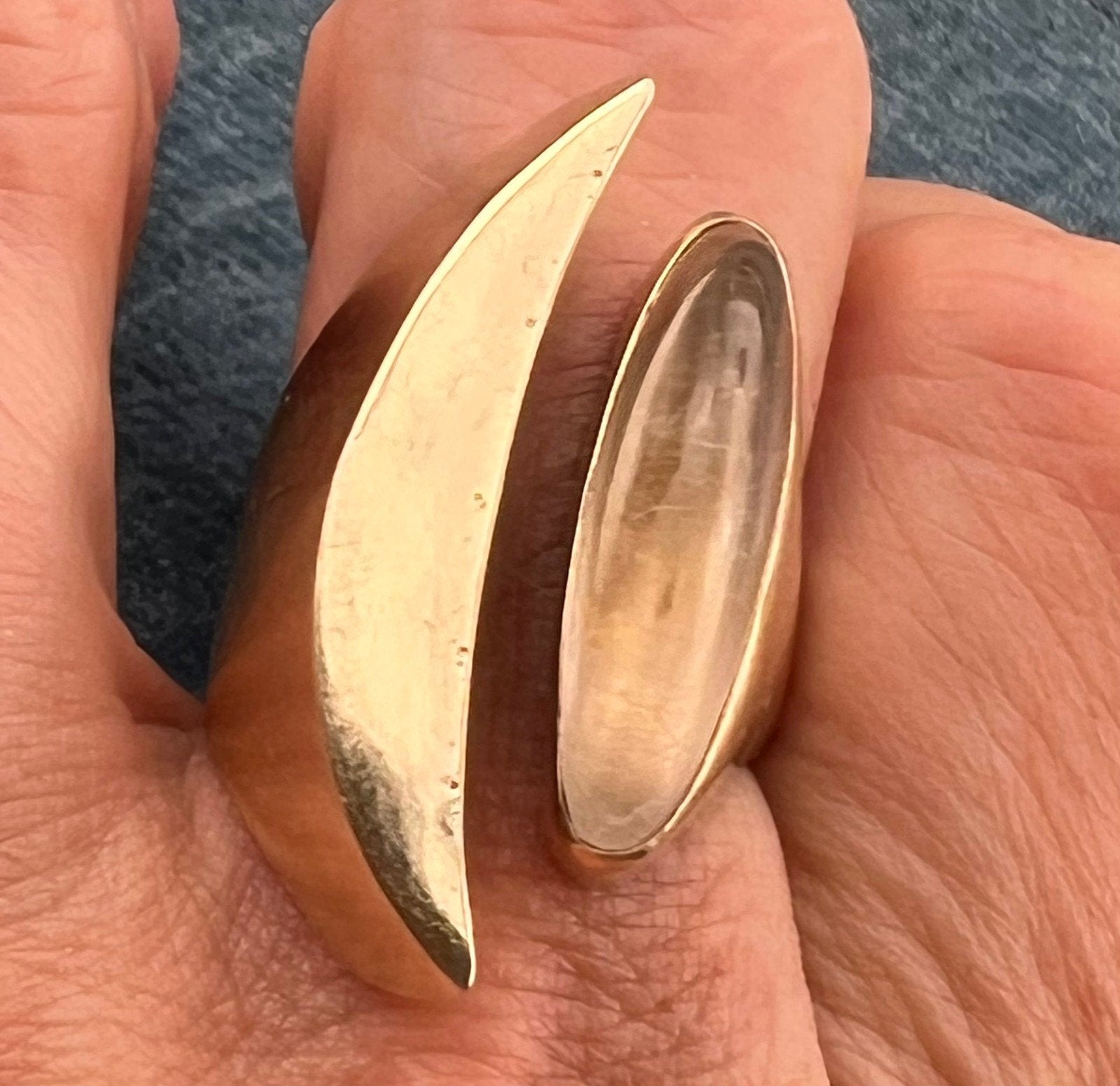 14k Gold Asymmetrical Crescent Moon Open Ring. MCM Modernist 10g