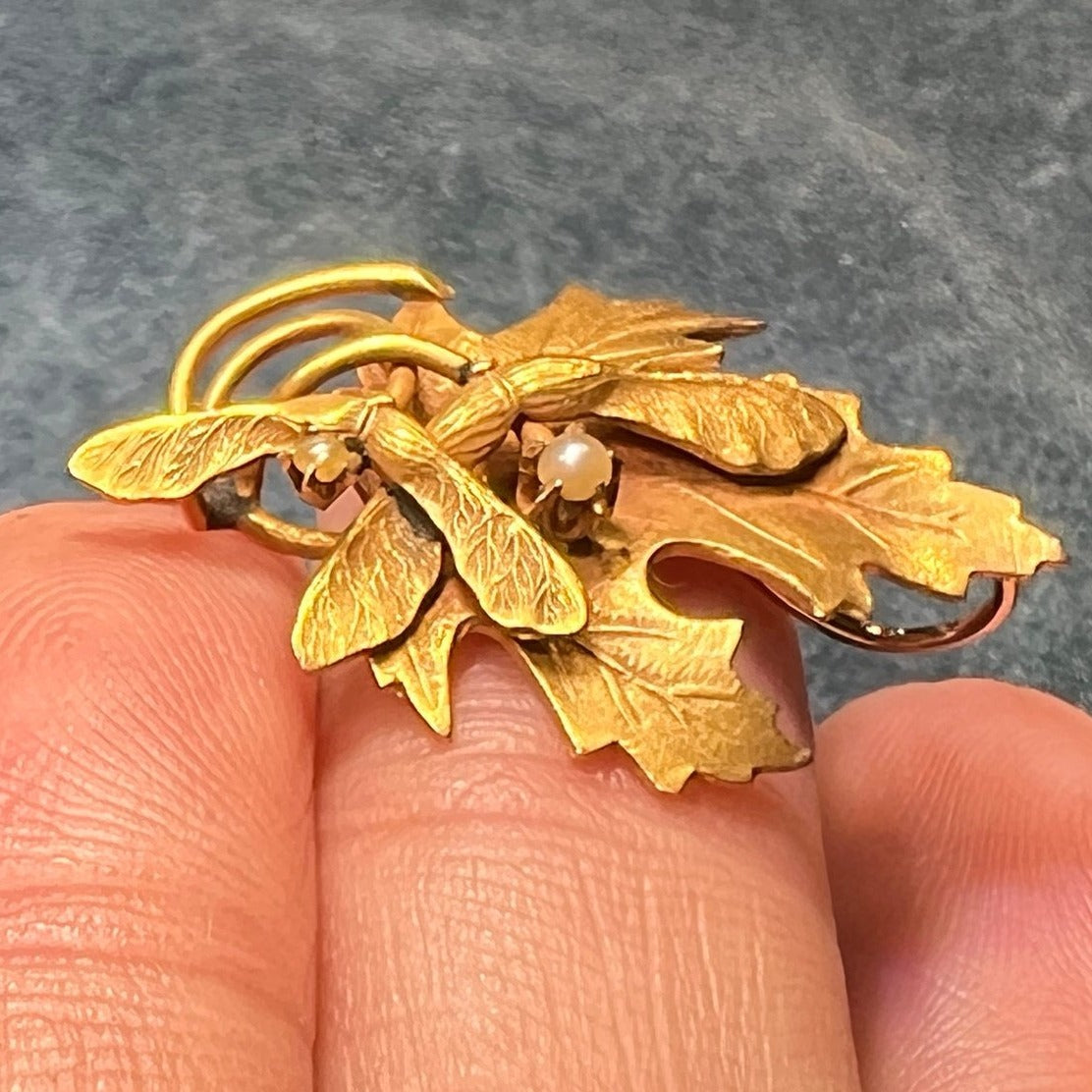 14k Gold Autumn Scottish Maple Leaf Pendant w Seedlings