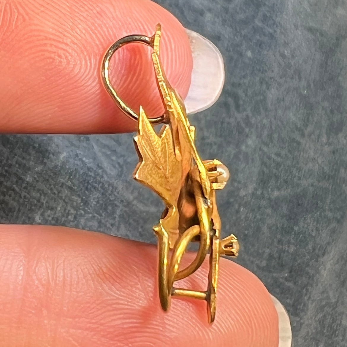 14k Gold Autumn Scottish Maple Leaf Pendant w Seedlings