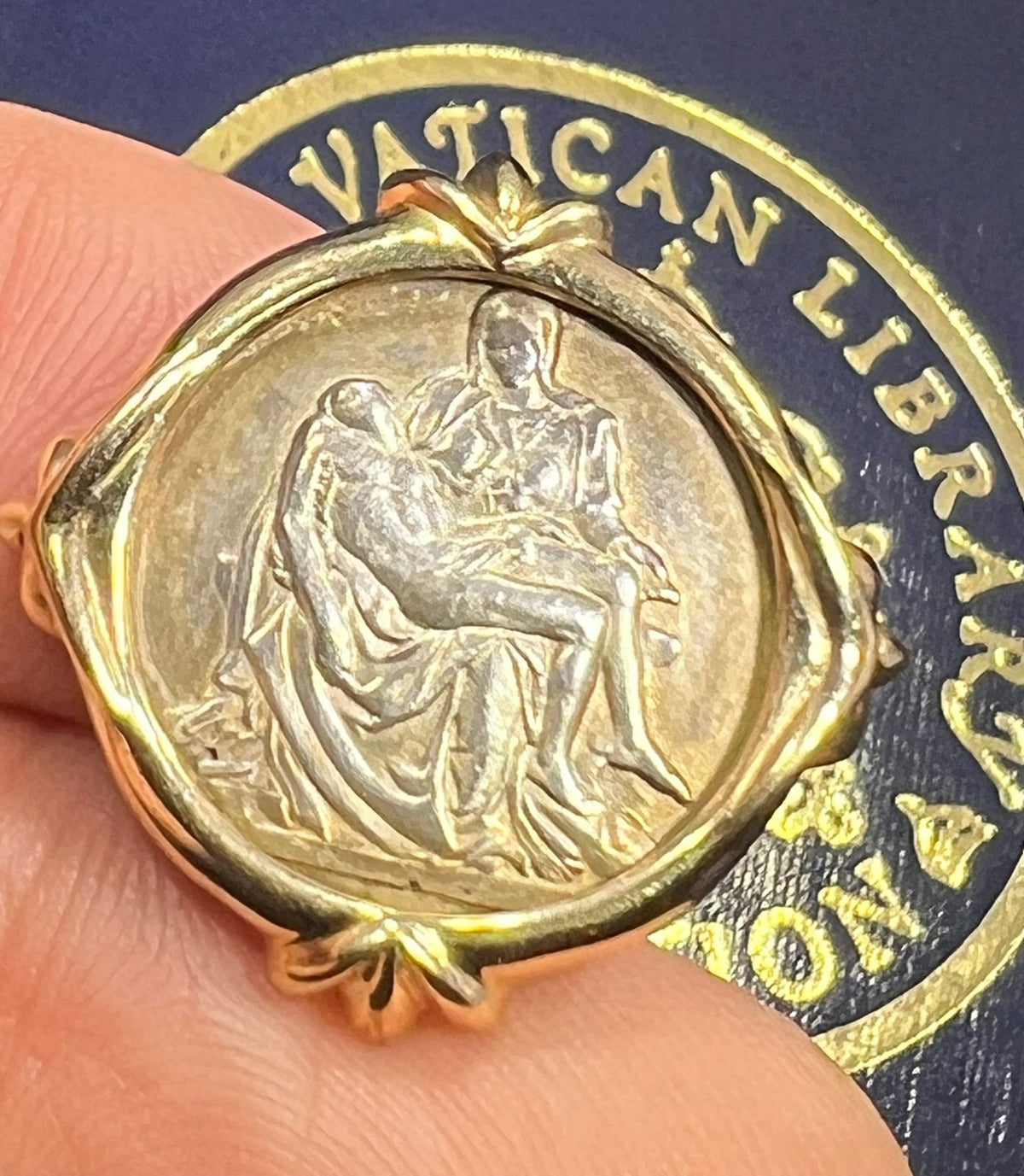 14k Gold Bezel with Silver Pieta Coin from Vatican w Orig Box