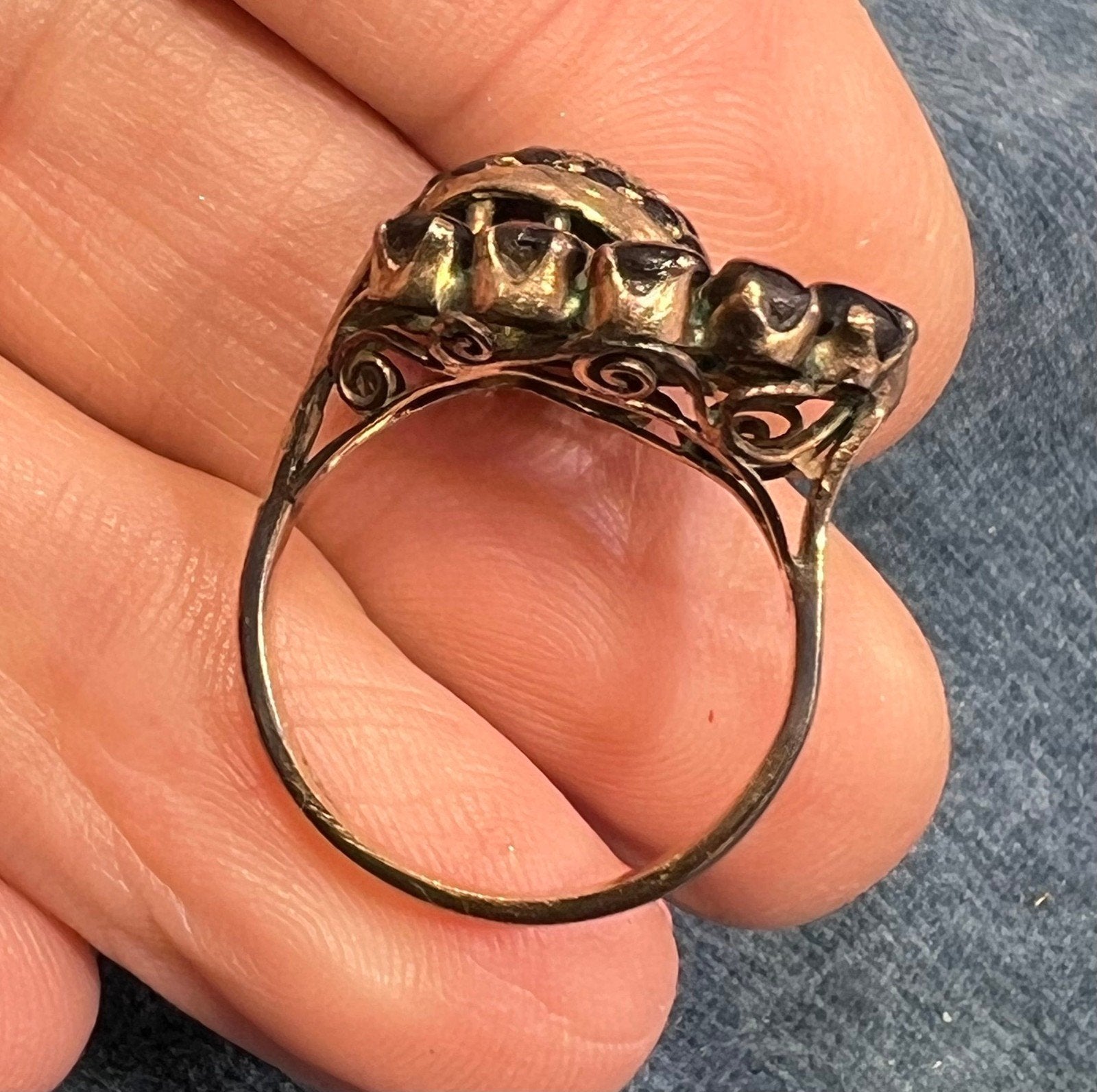 14k Gold Black Star Sapphire Modernist Sputnik Ring. Asymmetrical *Video*