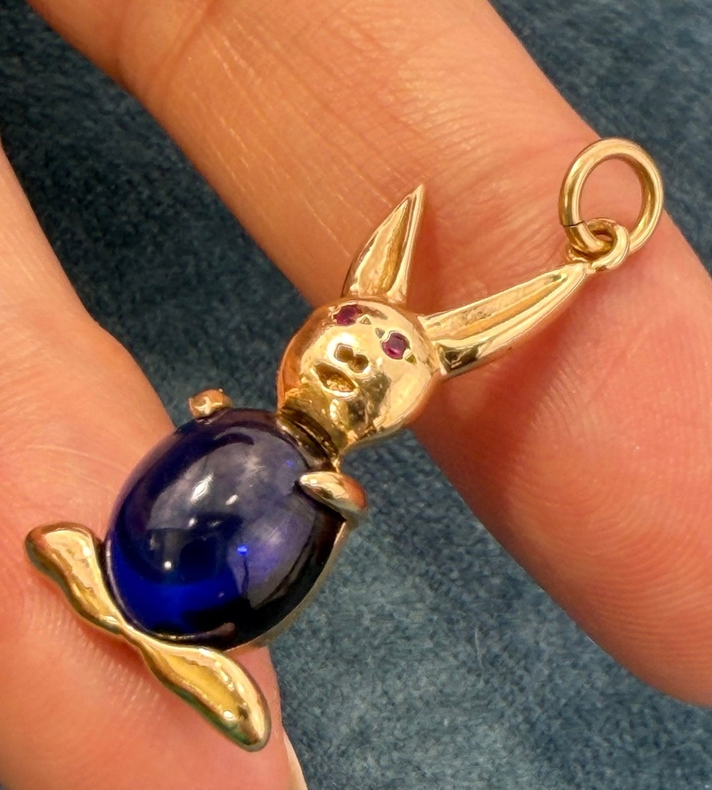 14k Gold Bunny Rabbit Pendant w Blue Jelly Belly. 1.25" + 4.3g