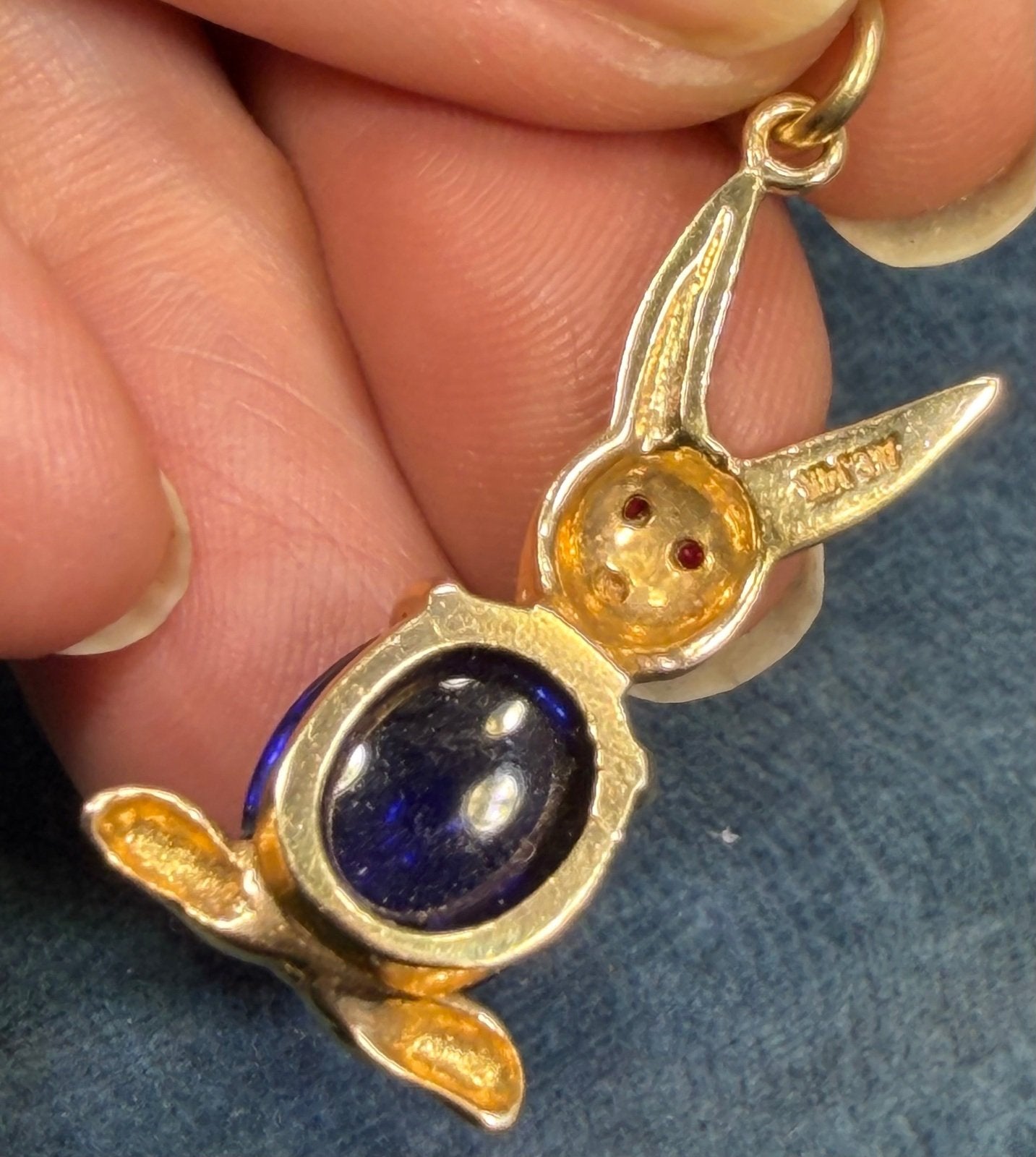 14k Gold Bunny Rabbit Pendant w Blue Jelly Belly. 1.25" + 4.3g