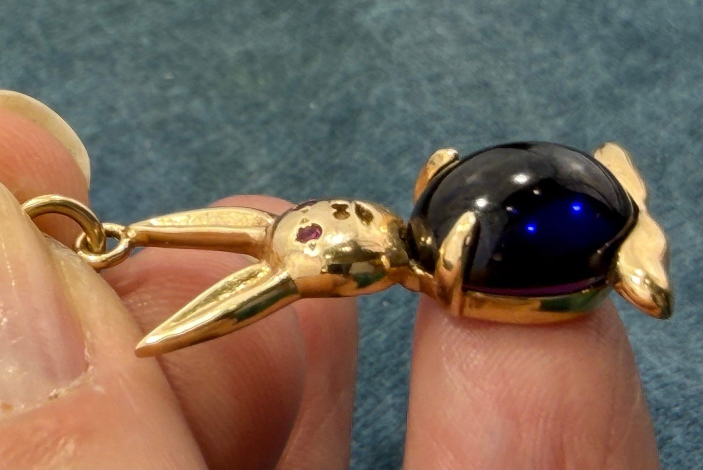 14k Gold Bunny Rabbit Pendant w Blue Jelly Belly. 1.25" + 4.3g