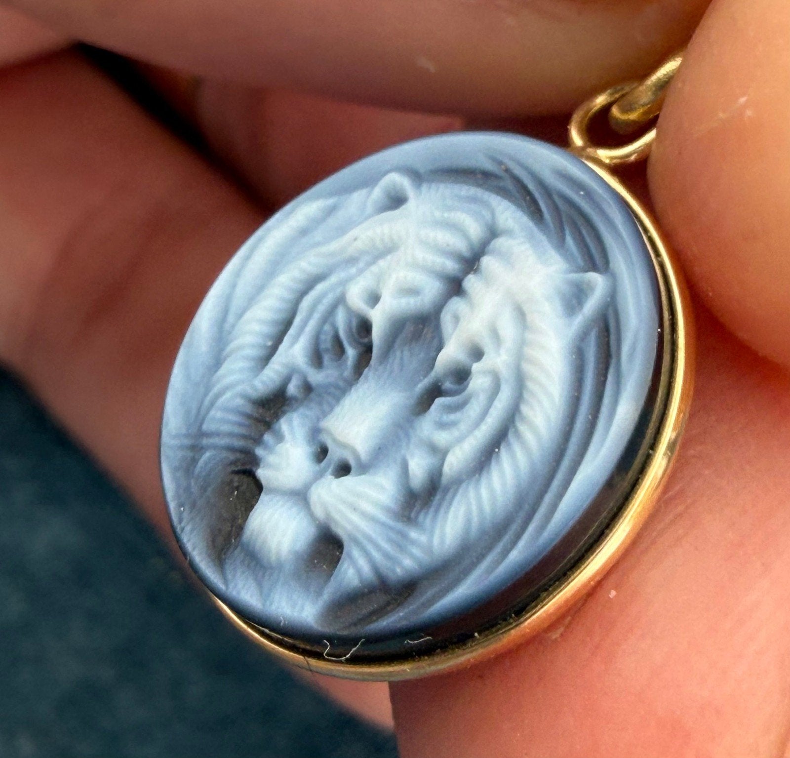 14k Gold Cameo Pendant Siberian White Tiger. Carved Agate *Video*