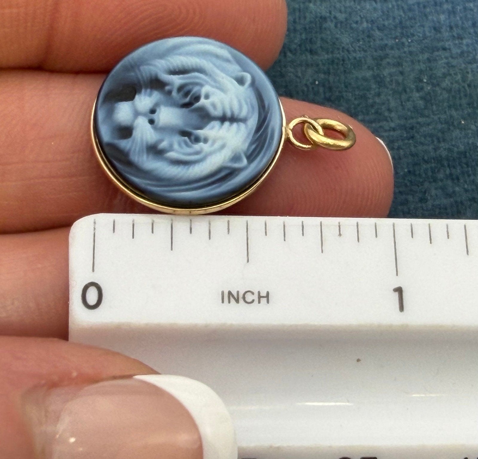 14k Gold Cameo Pendant Siberian White Tiger. Carved Agate *Video*
