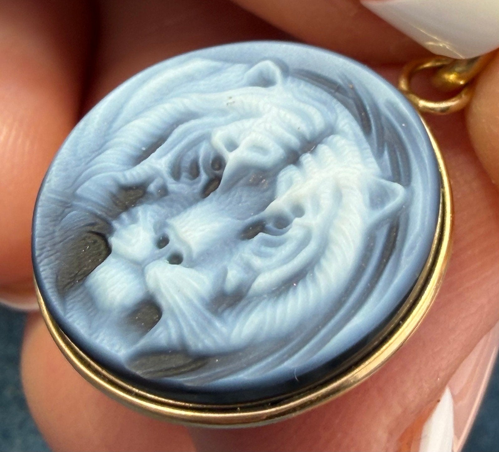 14k Gold Cameo Pendant Siberian White Tiger. Carved Agate *Video*