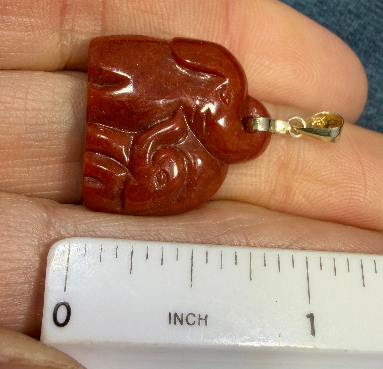 14k Gold Carved Red Jade Mama + Baby ELEPHANTS Pendant. 1.1" + 5g