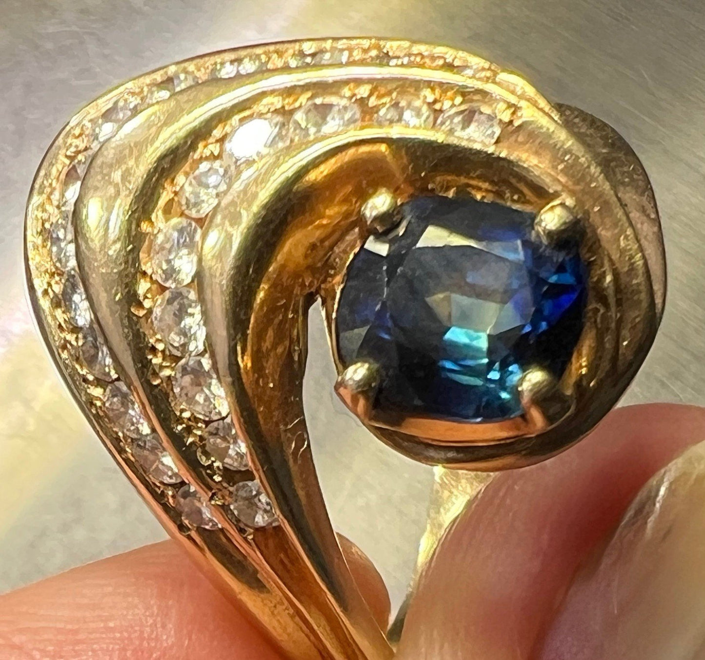 14k Gold Ceylon Blue Sapphire Ring w Diamonds. Ocean Wave *Video*