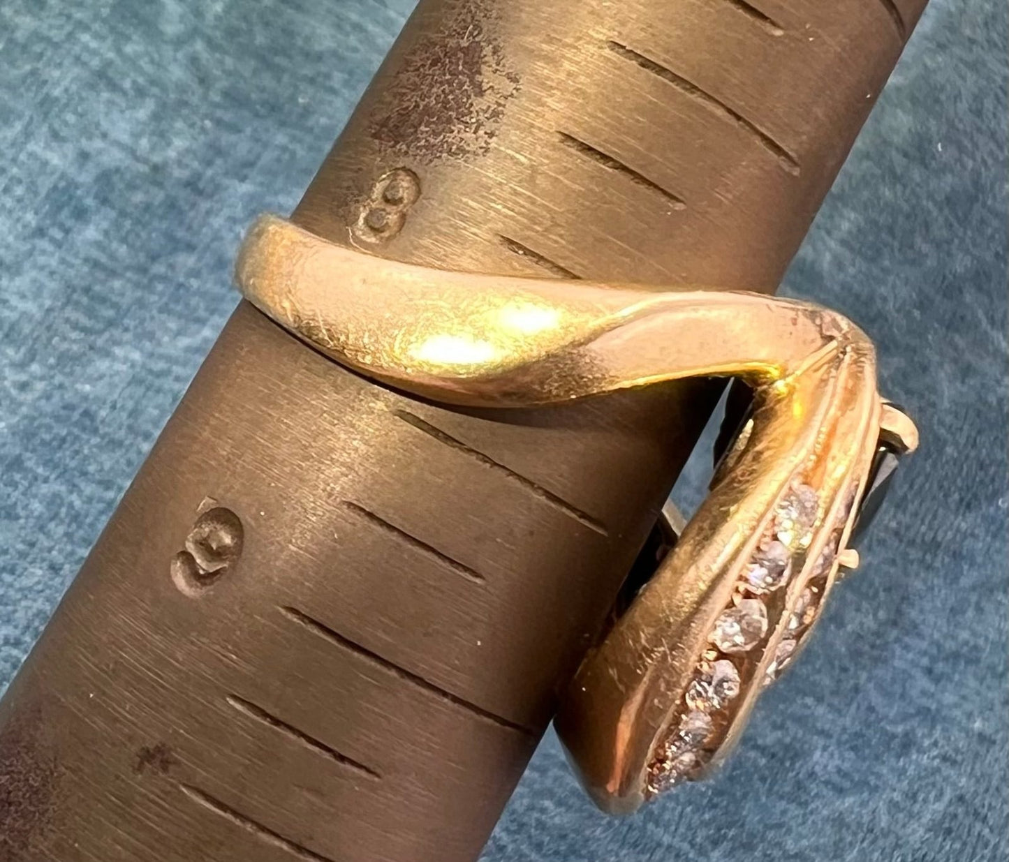 14k Gold Ceylon Blue Sapphire Ring w Diamonds. Ocean Wave *Video*