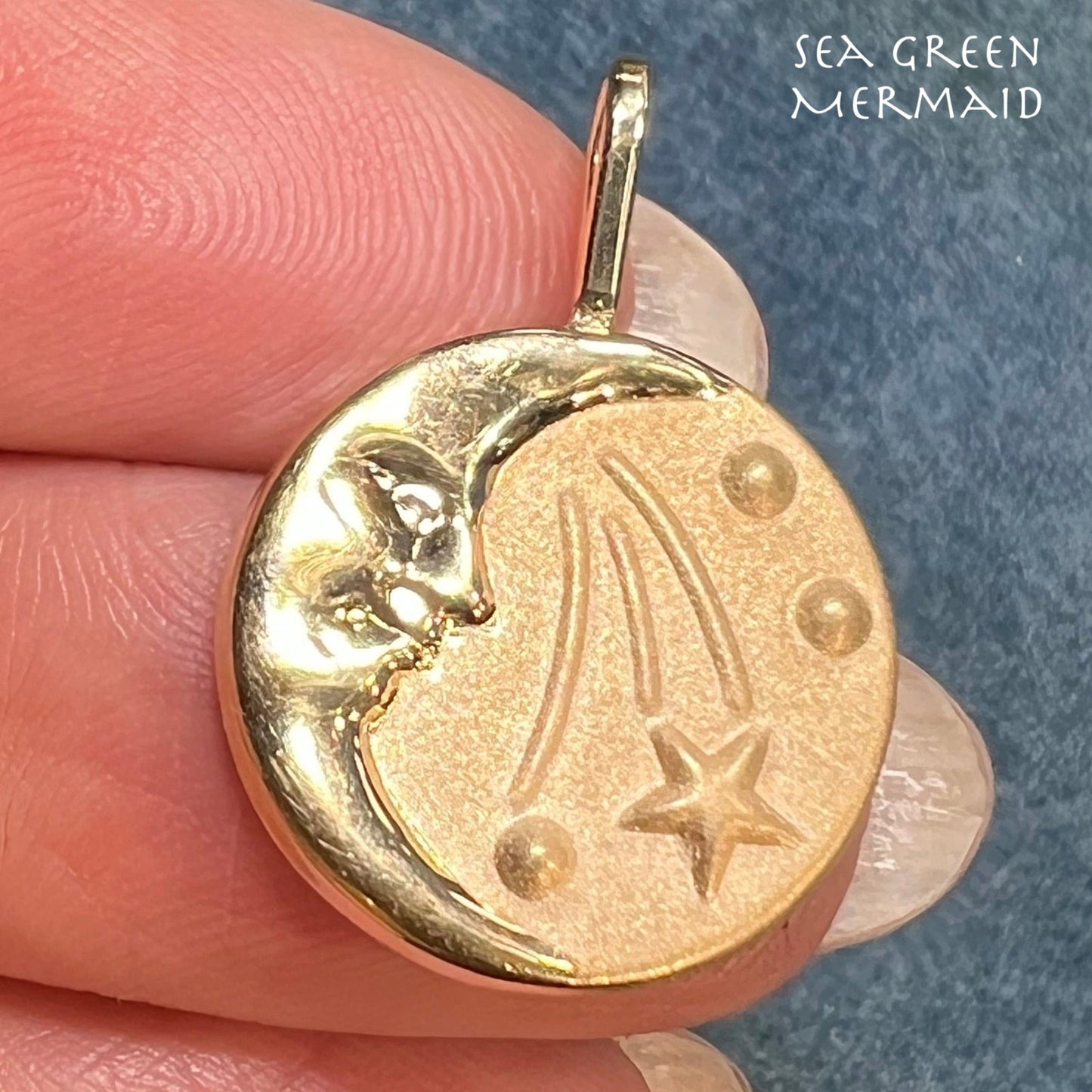 14k Gold Crescent Man-in-the-Moon Shooting Star Disk Pendant - L