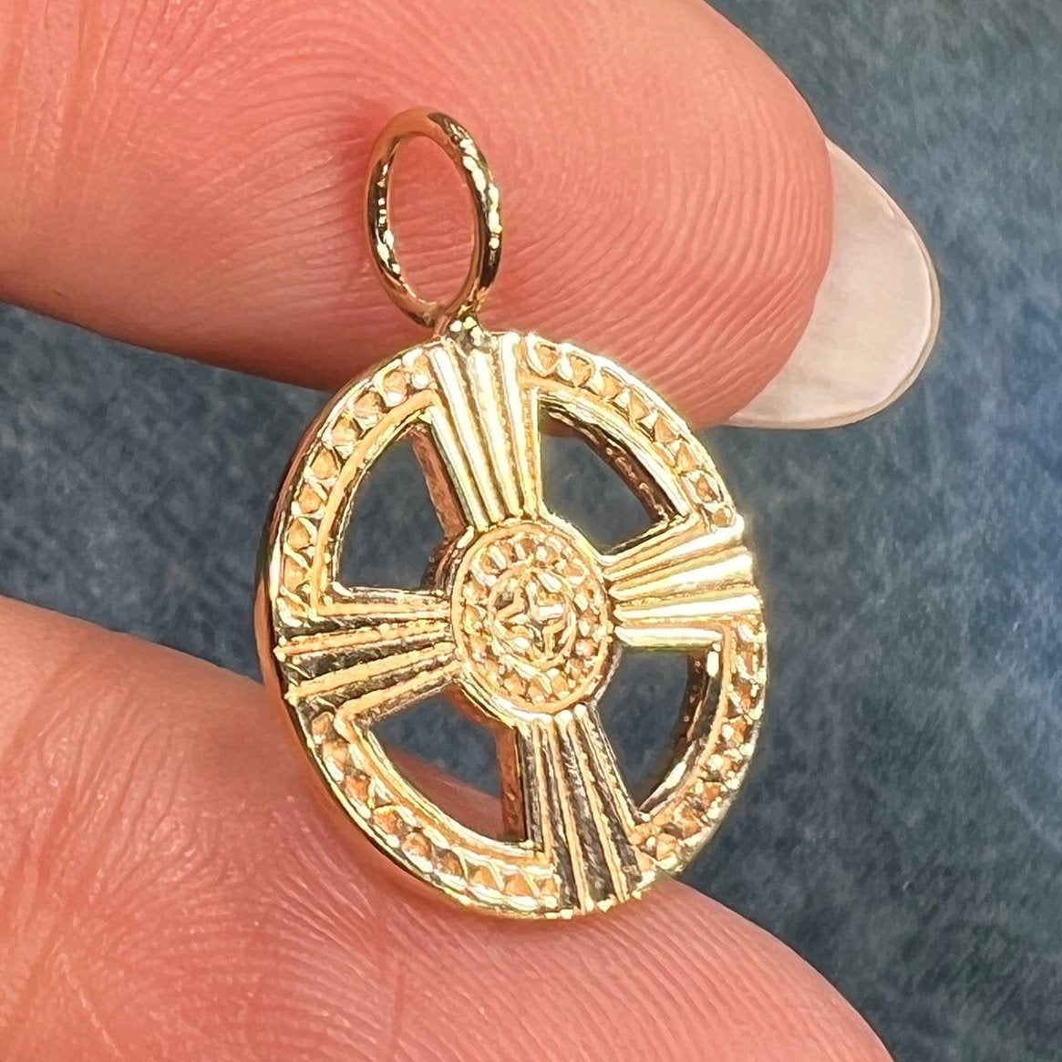 14k Gold Encircled Sunburst Cross Pendant. Famous US Designer