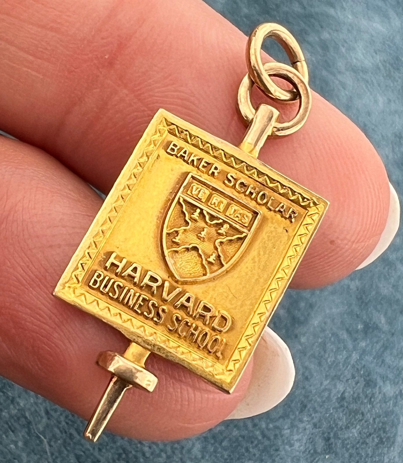 14k Gold HARVARD University Scholar Insignia Class Key Pendant