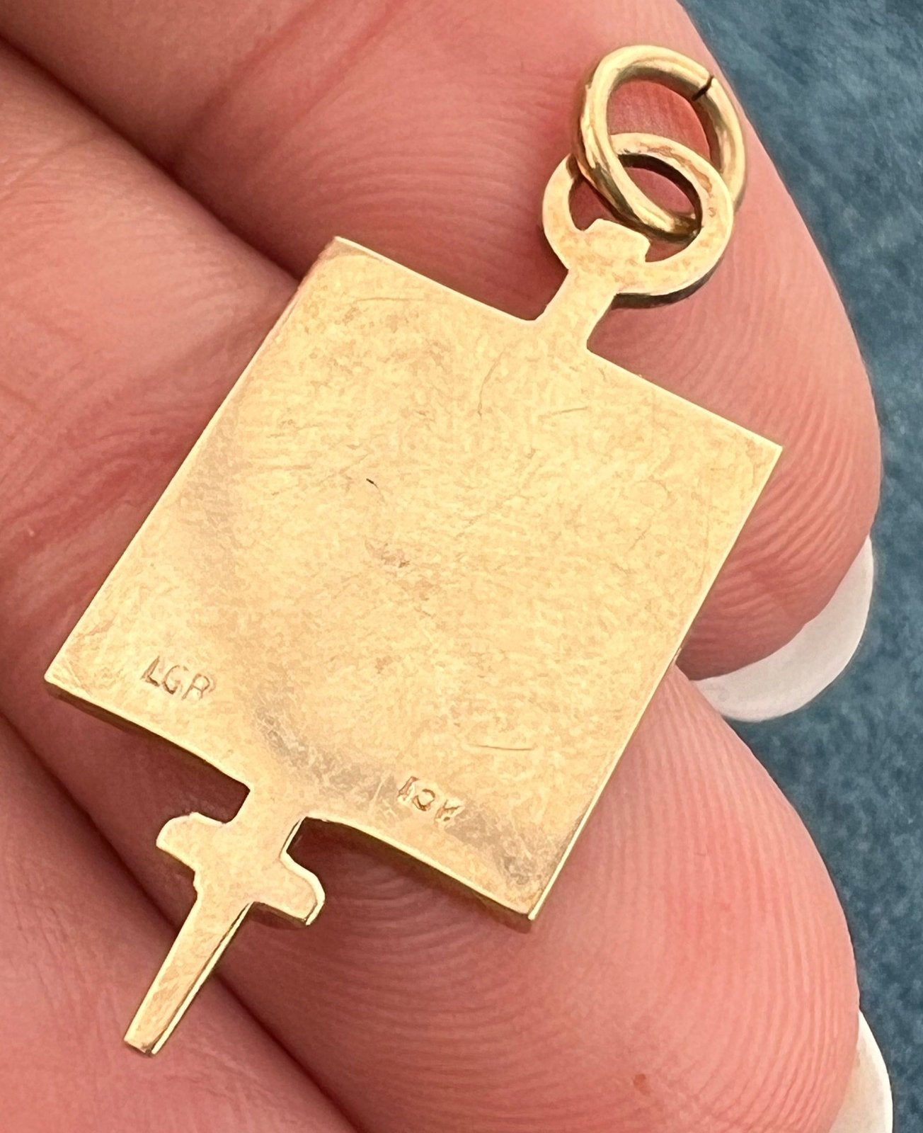 14k Gold HARVARD University Scholar Insignia Class Key Pendant