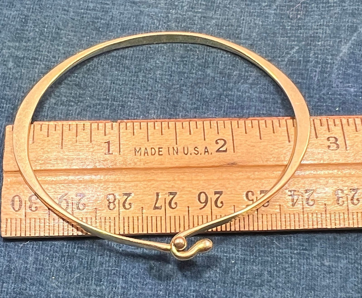 14k Gold Hammered James Avery Bangle Bracelet. 7.5g
