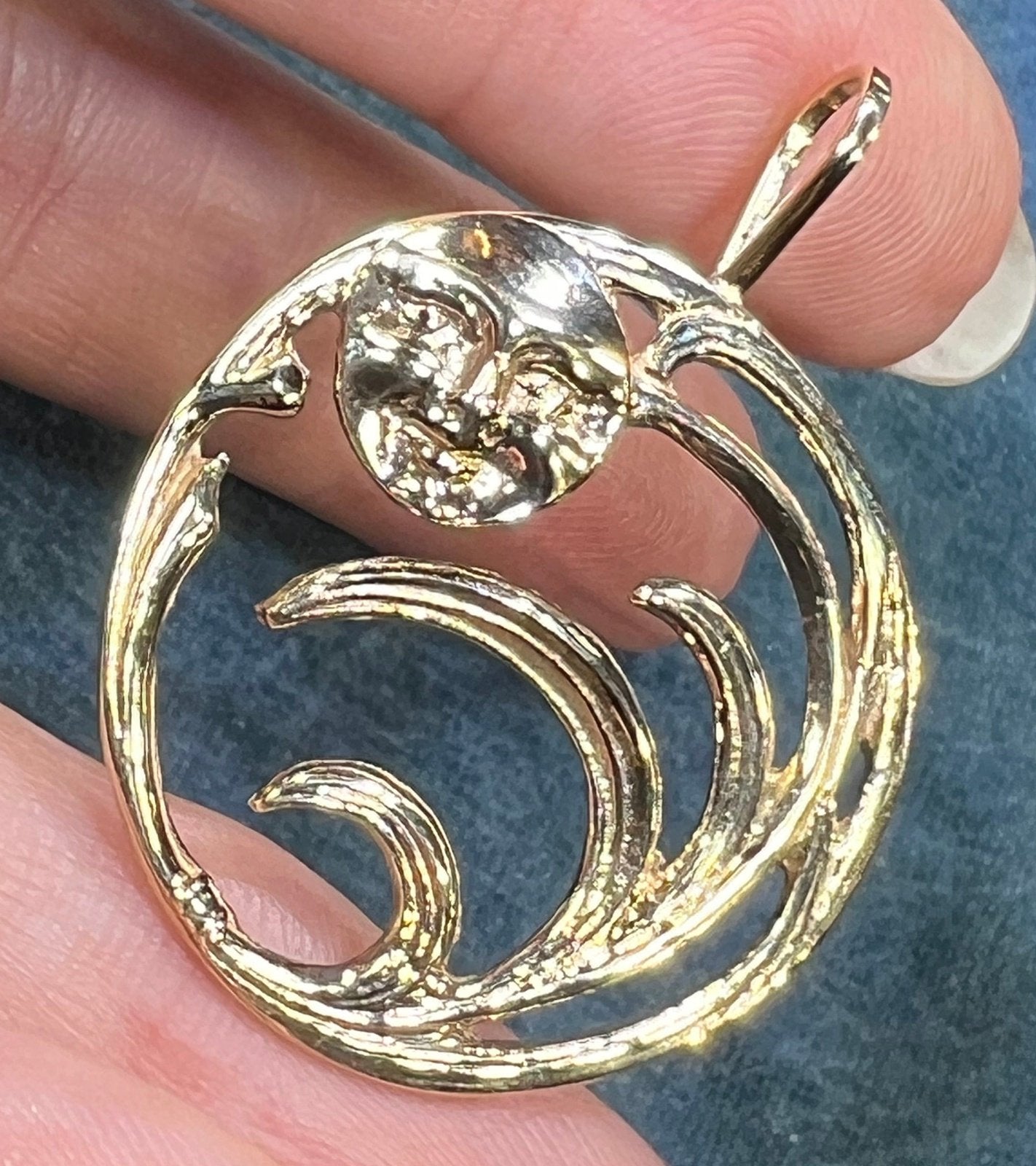 14k Gold Harvest Moon Circle Pendant. "Man in the Moon" + Wheat