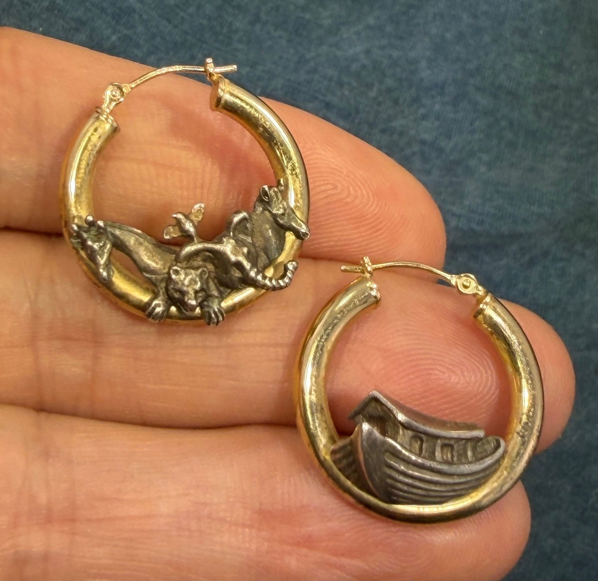 14k Gold Hoop Earrings w Silver Noah's Ark + Animals