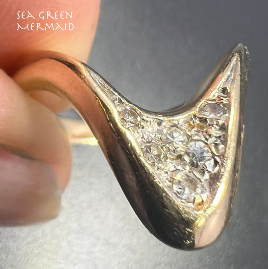 14k Gold Invisible-Set Diamond Curved Modern Ring / Ring Guard