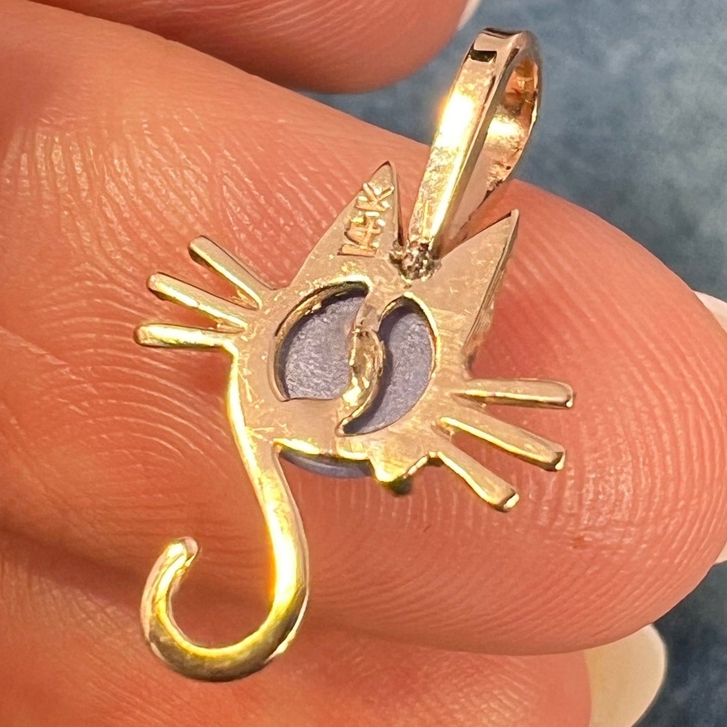 14k Gold Lindy Blue Star Sapphire Kitty Cat Pendant. Whiskers! Tiny!