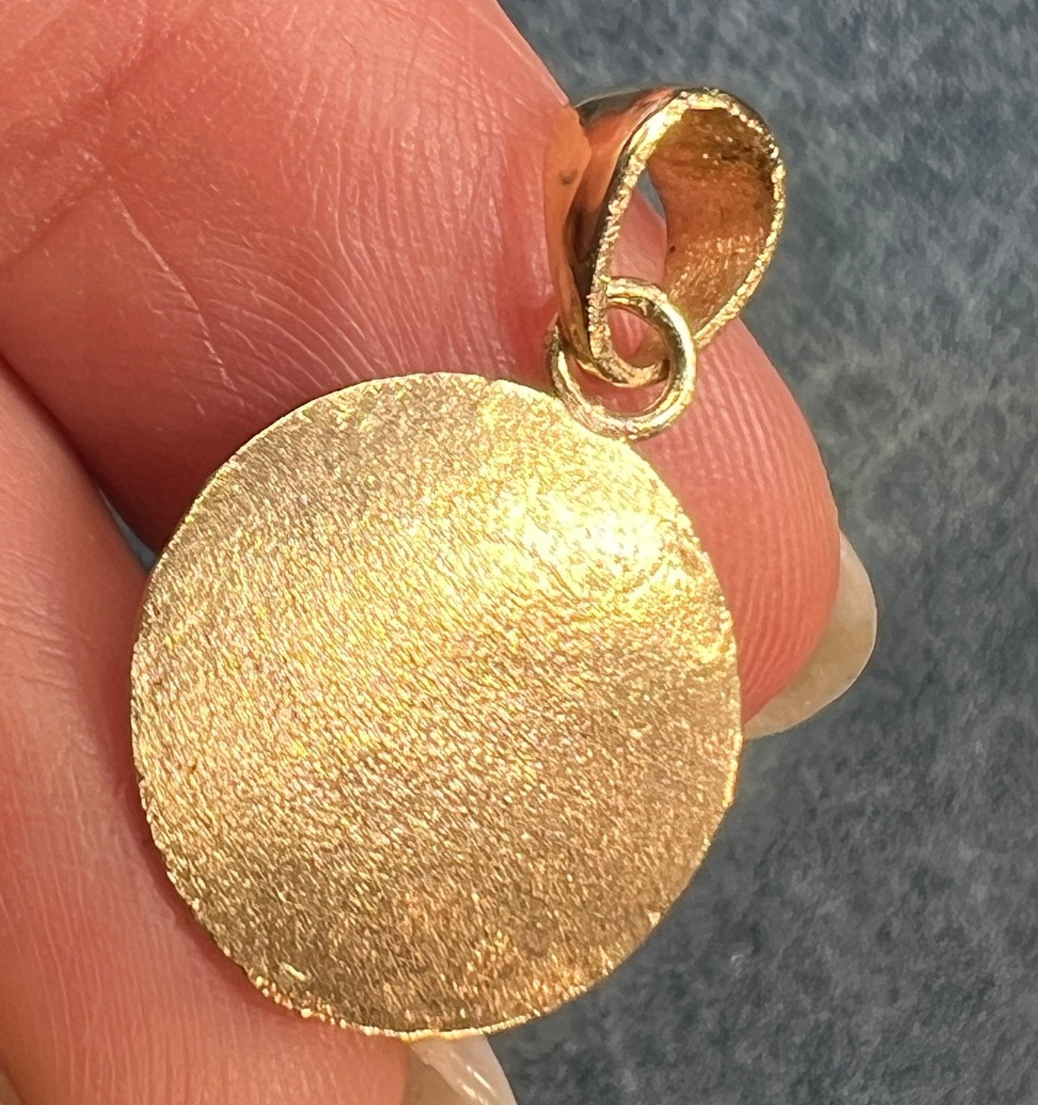 14k Gold Lion Aslan + Sunburst Medallion Disc Pendant *Video*