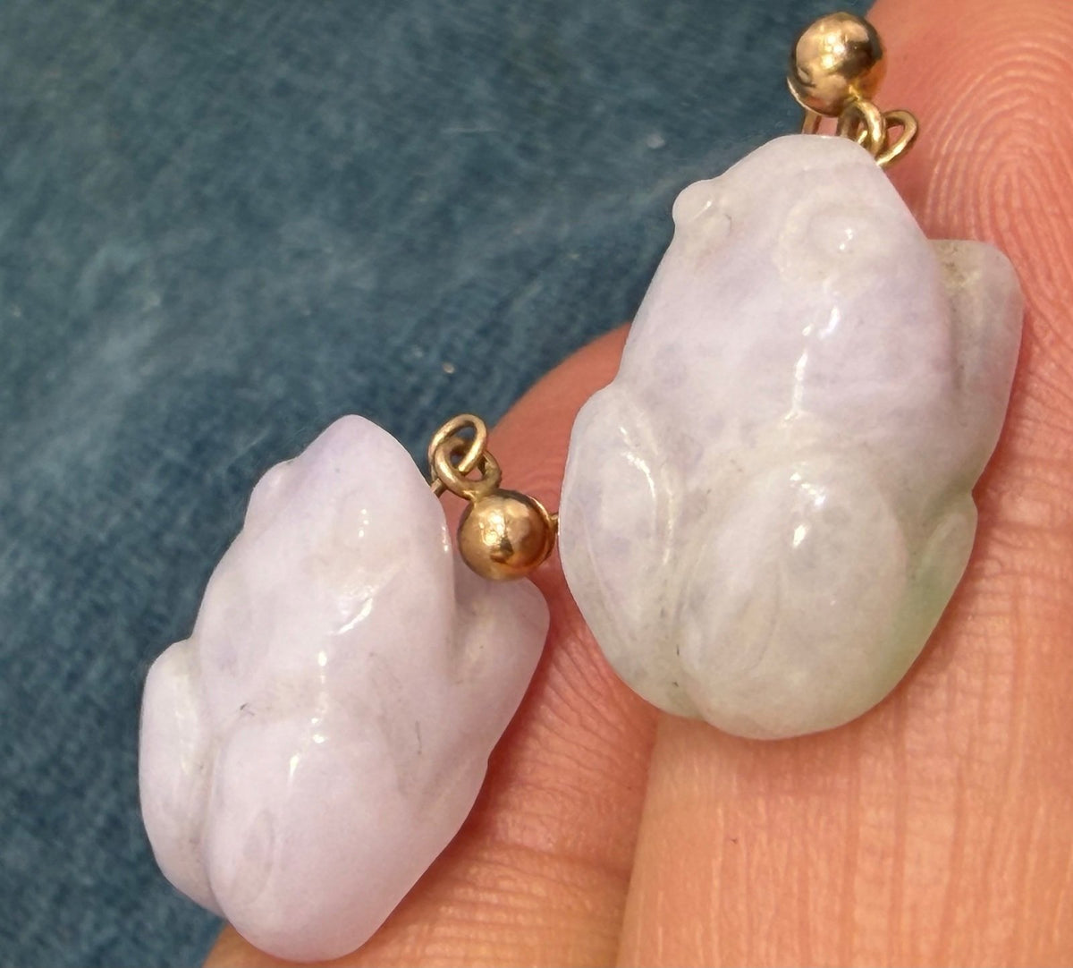 14k Gold Lucky Carved Lavender Purple Jade Baby Frog Earrings *Video*