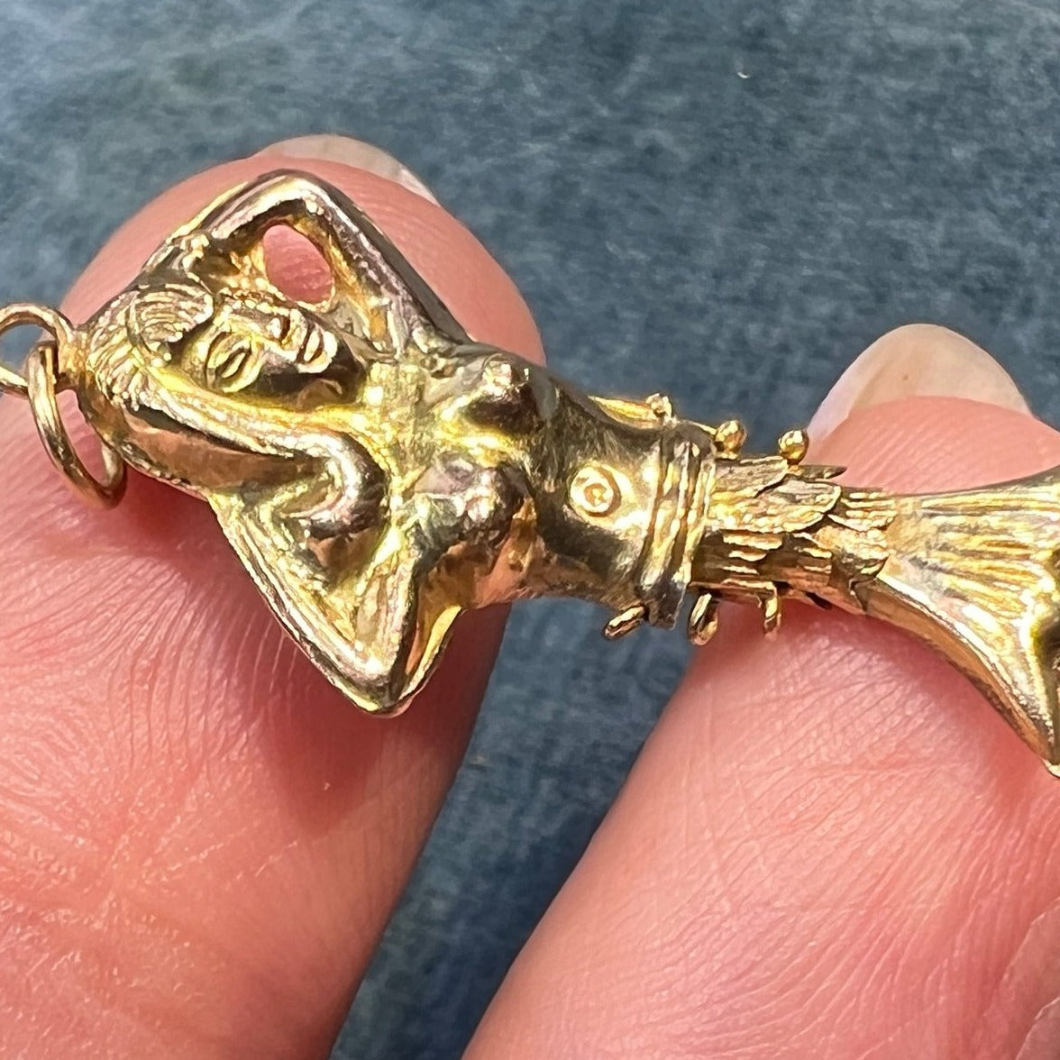 14k Gold Mermaid Pendant w Jointed Articulated Tail. 1"