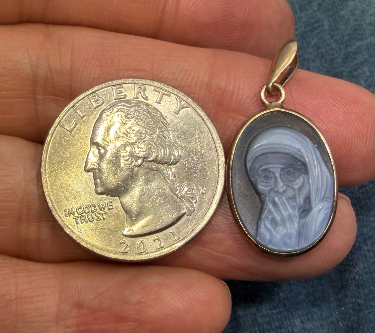 14k Gold Mother Teresa Cameo Pendant in Blue Agate. Compassion
