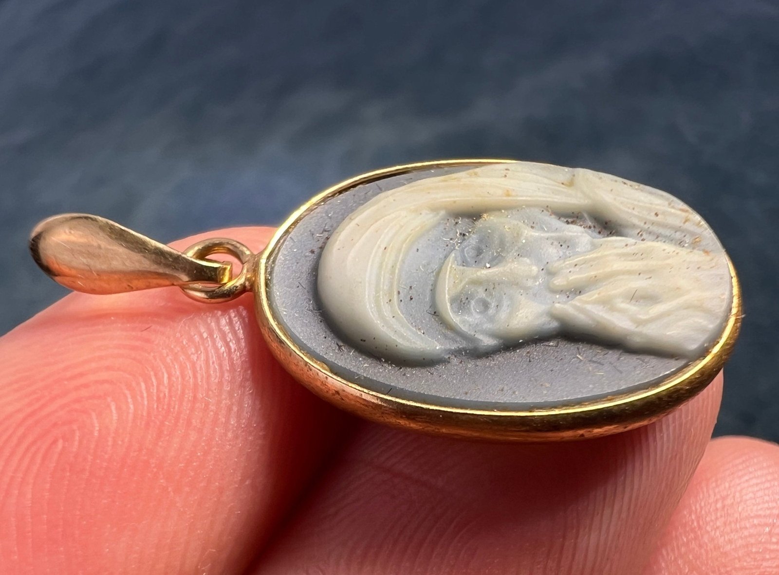 14k Gold Mother Teresa Cameo Pendant in Blue Agate. Compassion