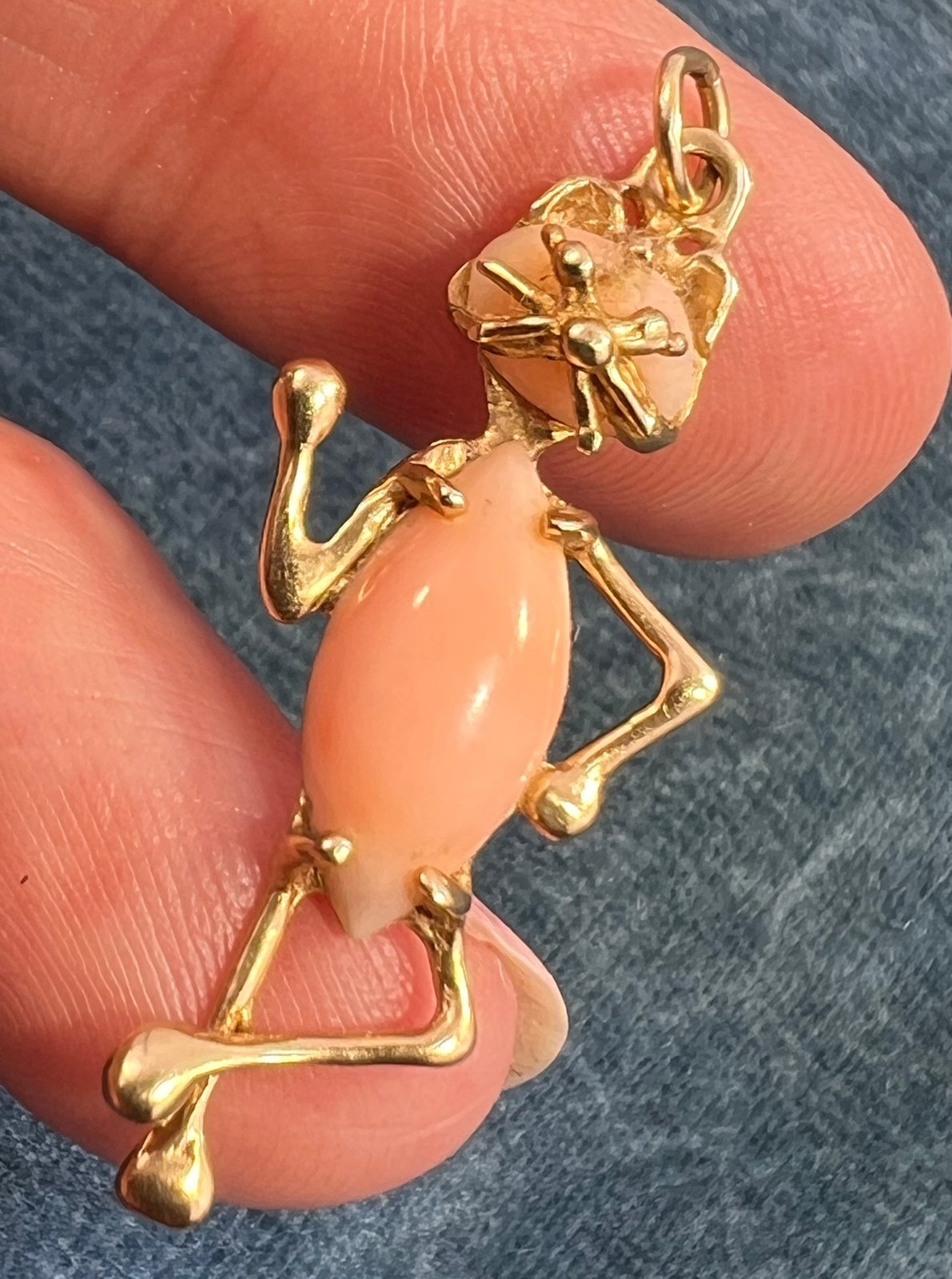 14k Gold Mr. Sassy Cat Pendant w Peach Coral Jelly Belly! 1.4"