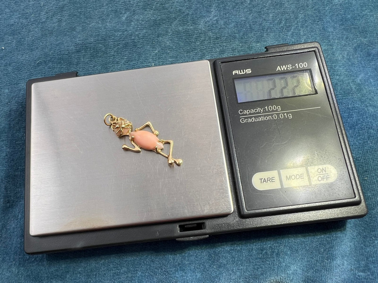 14k Gold Mr. Sassy Cat Pendant w Peach Coral Jelly Belly! 1.4"