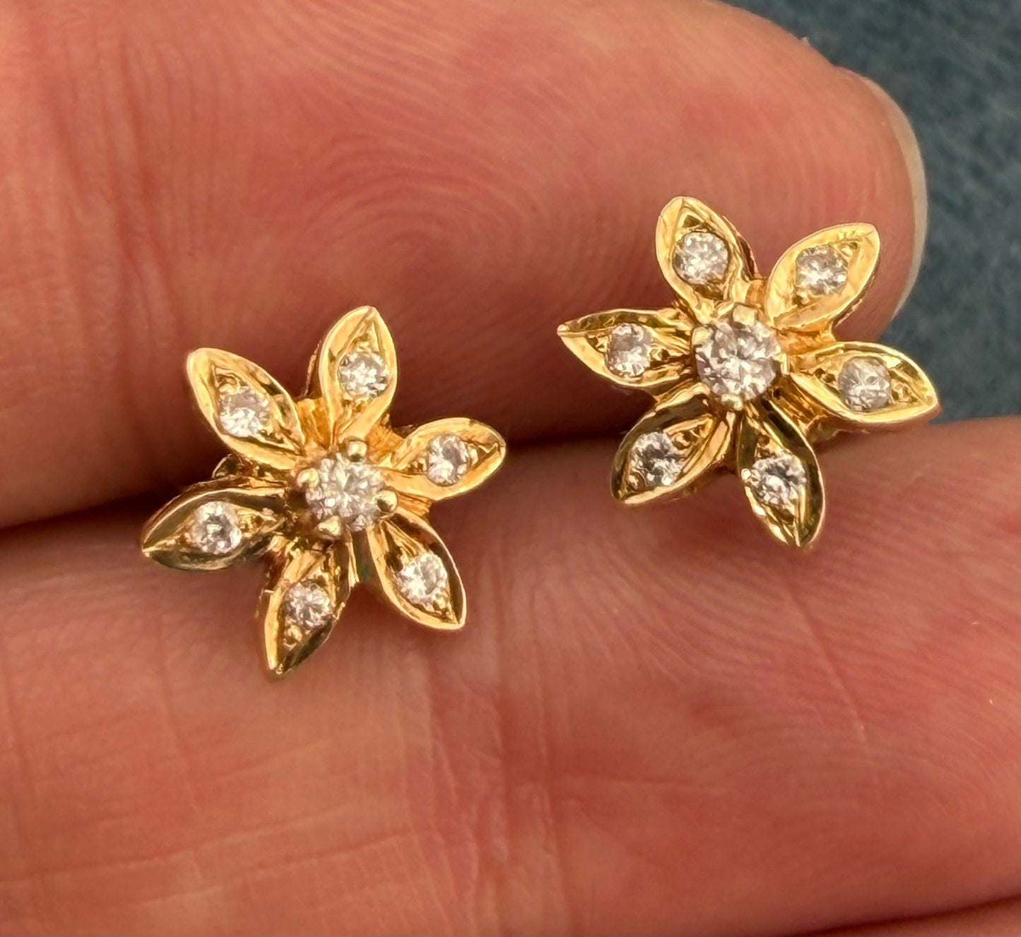 14k Gold Natural Diamond Daisy Sunflower Earrings *Video*