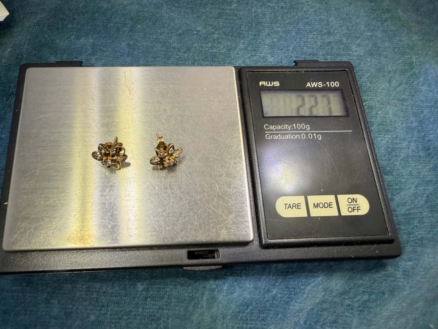 14k Gold Natural Diamond Daisy Sunflower Earrings *Video*