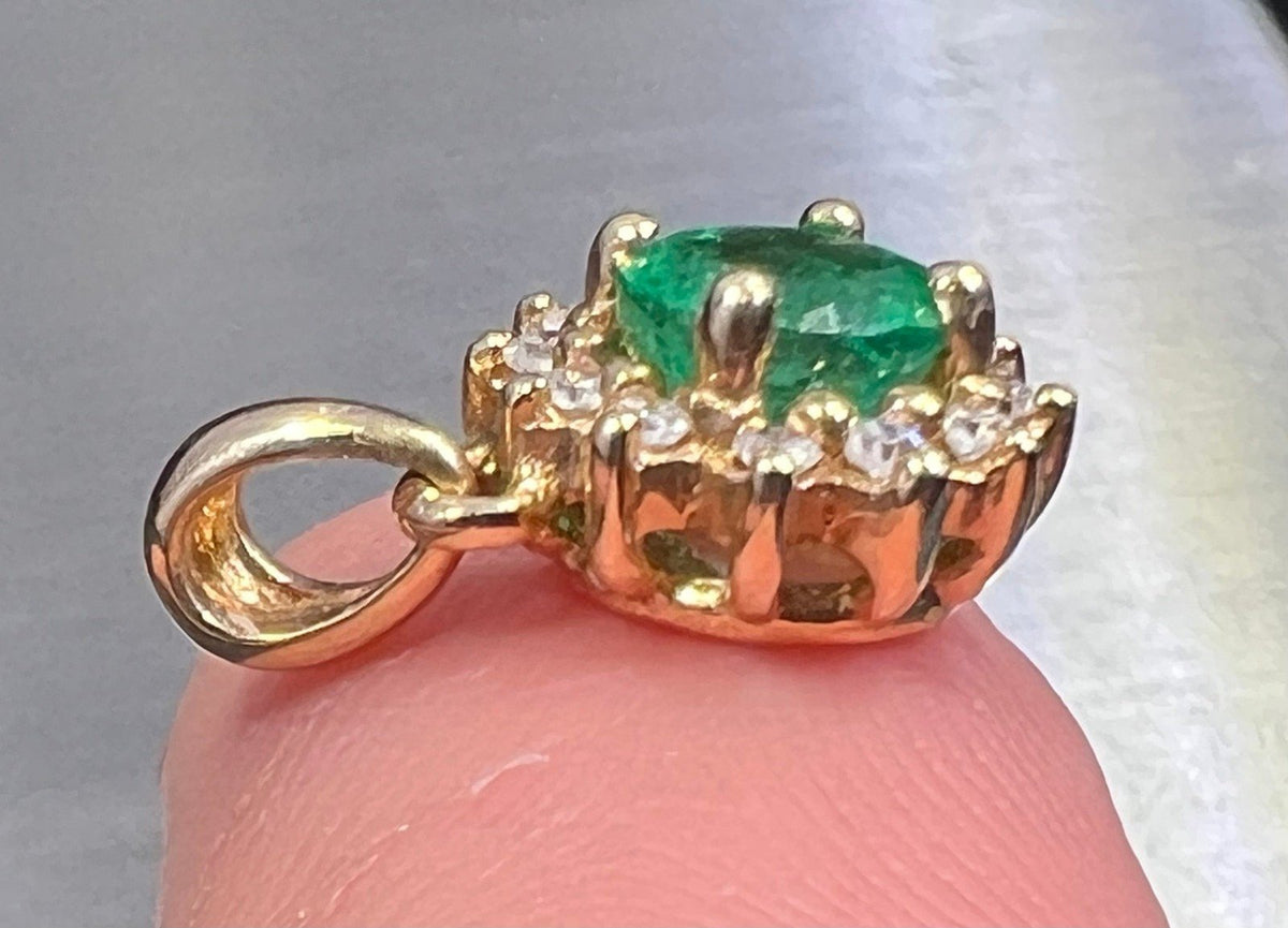 14k Gold Natural Emerald & Diamond Halo Pendant. 1/2" *Video*