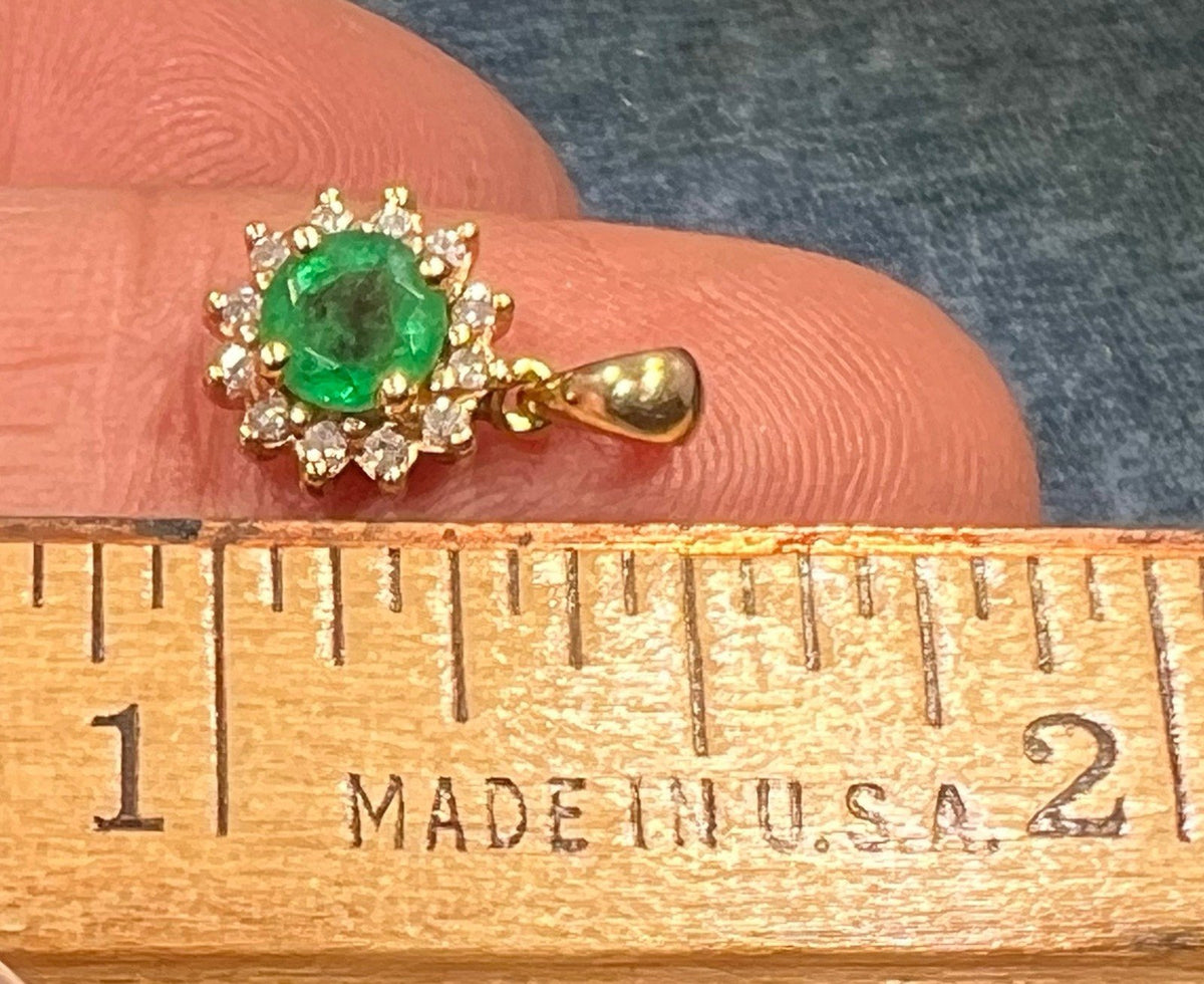 14k Gold Natural Emerald & Diamond Halo Pendant. 1/2" *Video*