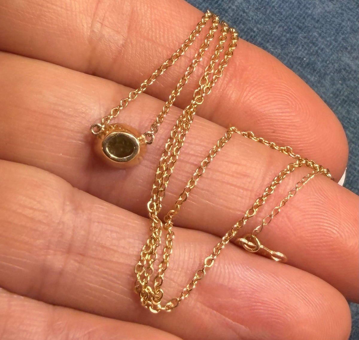 14k Gold Natural Oval Emerald Pendant Necklace. Bezel-Set. 16" Chain