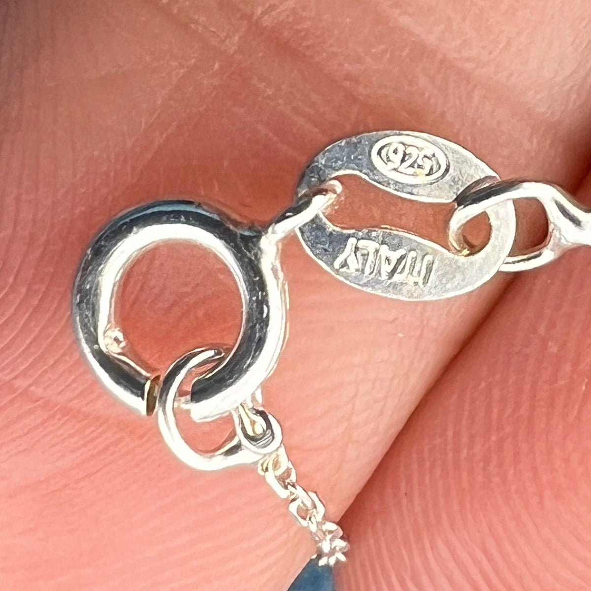 14k Gold Ocean Wave Circle Pendant w Dangling Teardrop Diamond