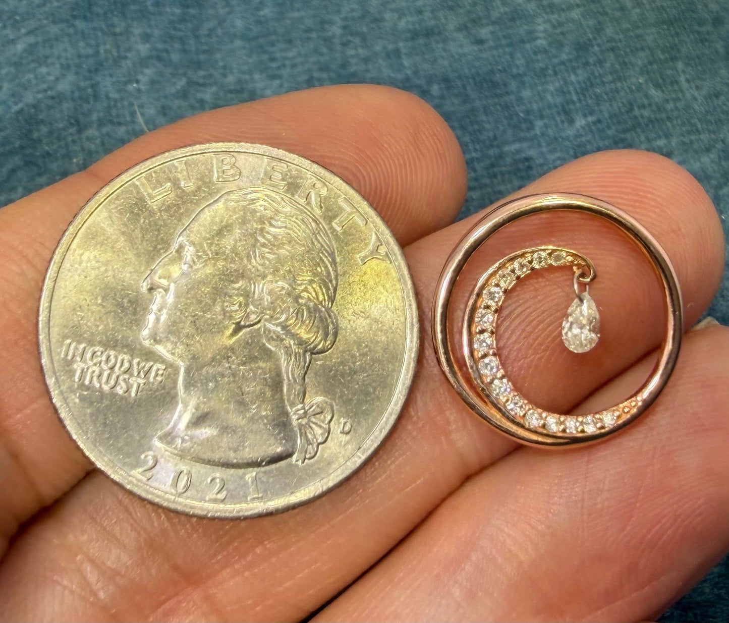 14k Gold Ocean Wave Circle Pendant w Dangling Teardrop Diamond