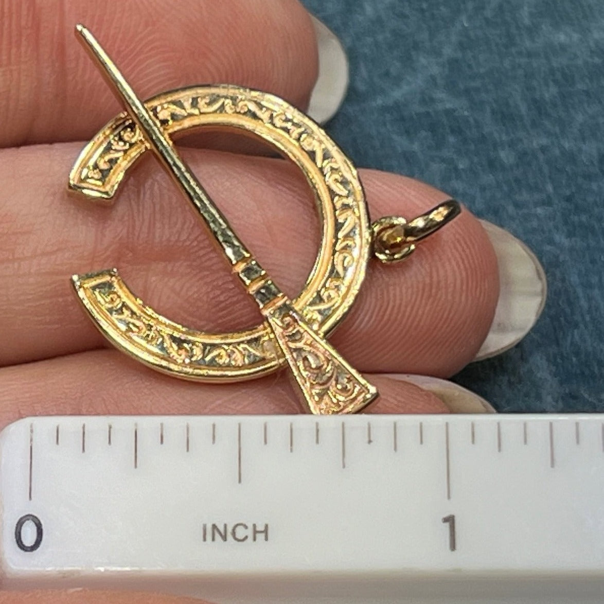 14k Gold Ornate Irish Celtic Kilt Pin Penannular Pendant. 1" Hand-Crafted