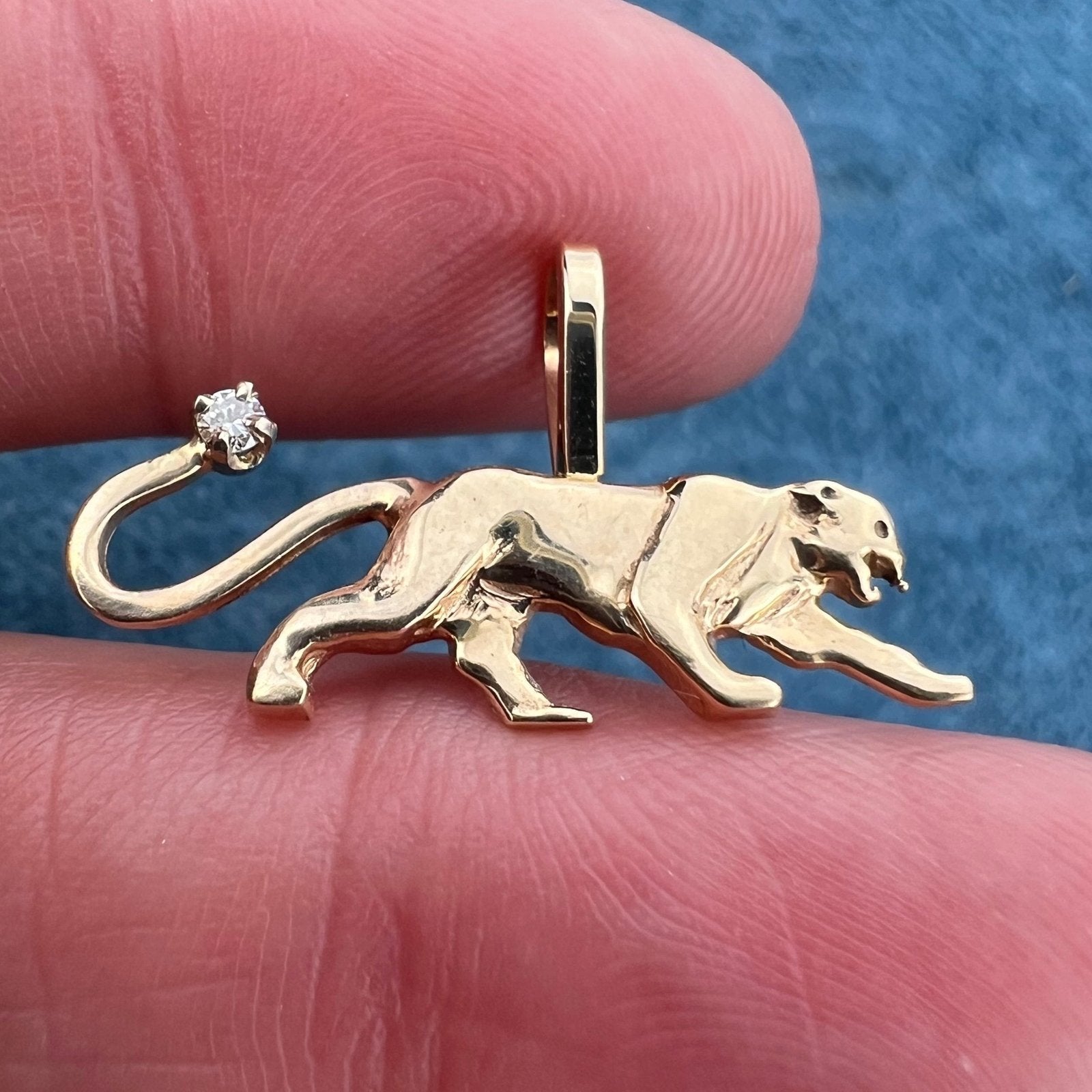 14k Gold Panther Leopard Tiger Pendant w Diamond Tail. 1"