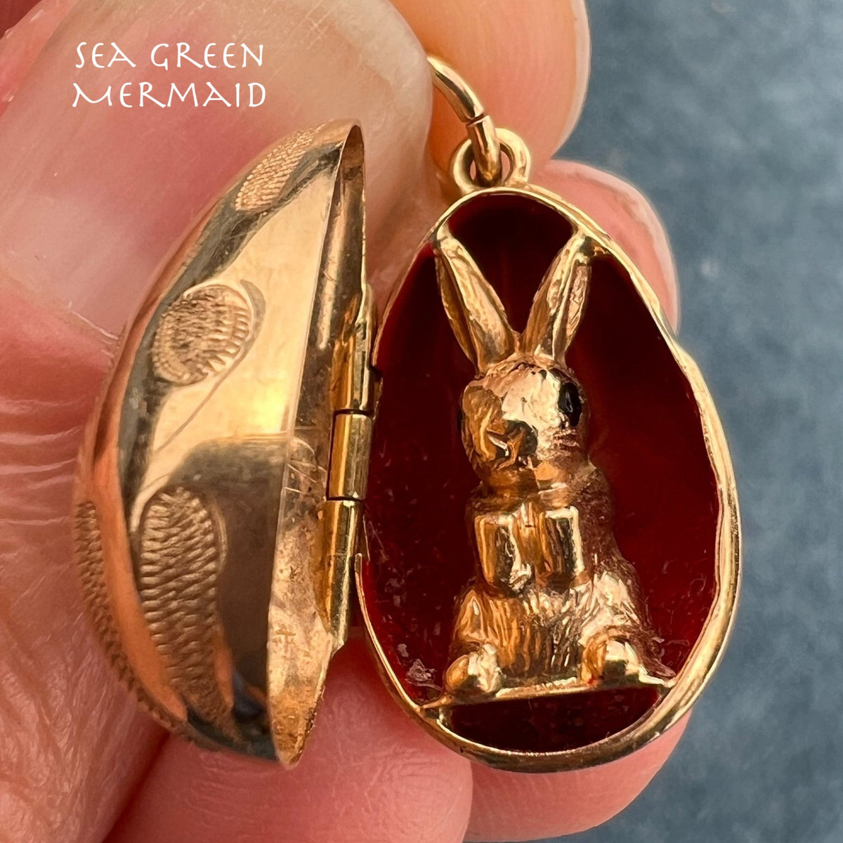 14k Gold Polka-Dot Easter Egg + Bunny Rabbit Pendant. Opens!