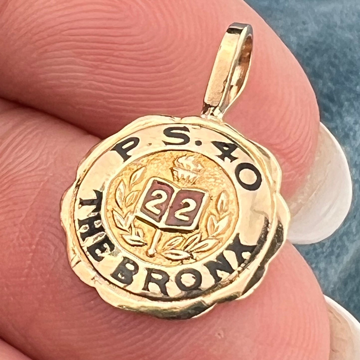 14k Gold Public School PS 40 "The Bronx" Insignia Pendant. Class of '22