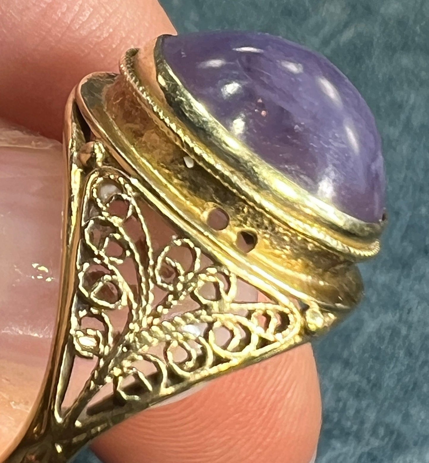 14k Gold Purple Blue Star Sapphire Ring. Bezel Set *VIDEO*