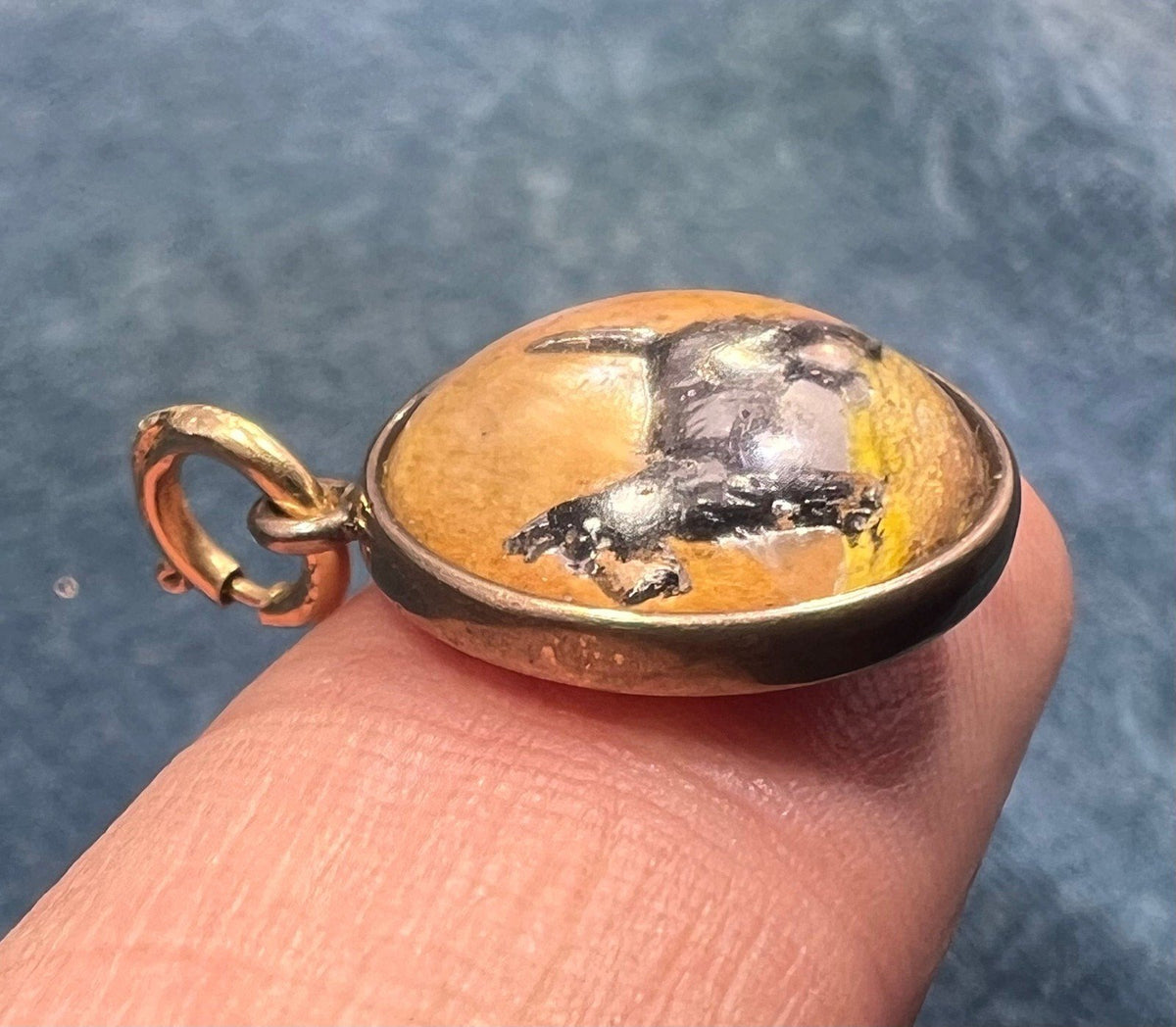 14k Gold Reverse Painted Essex Crystal Scotty Dog BUBBLE Pendant