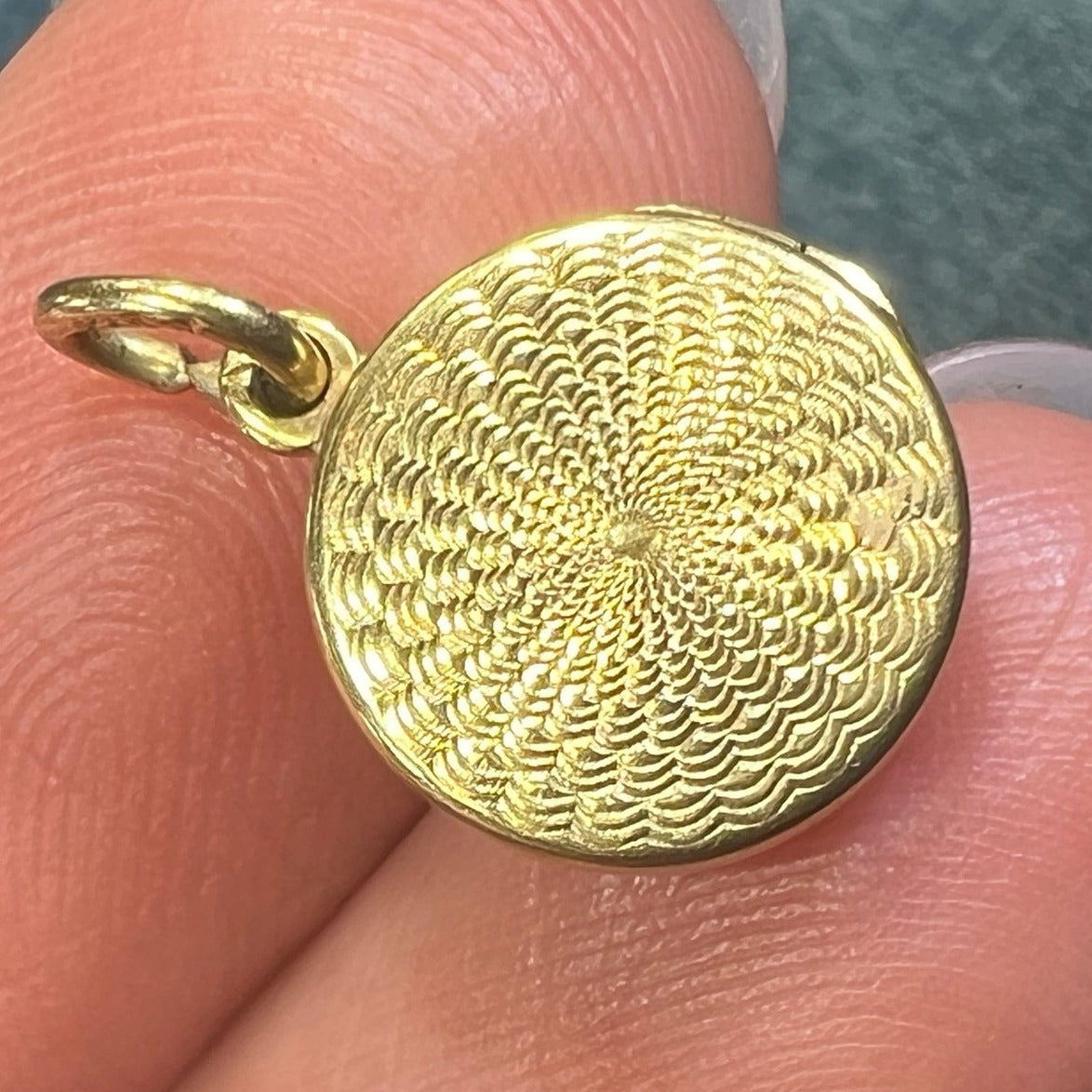 14k Gold Round Locket Pillbox Basket Pendant. Tiny Mementos!