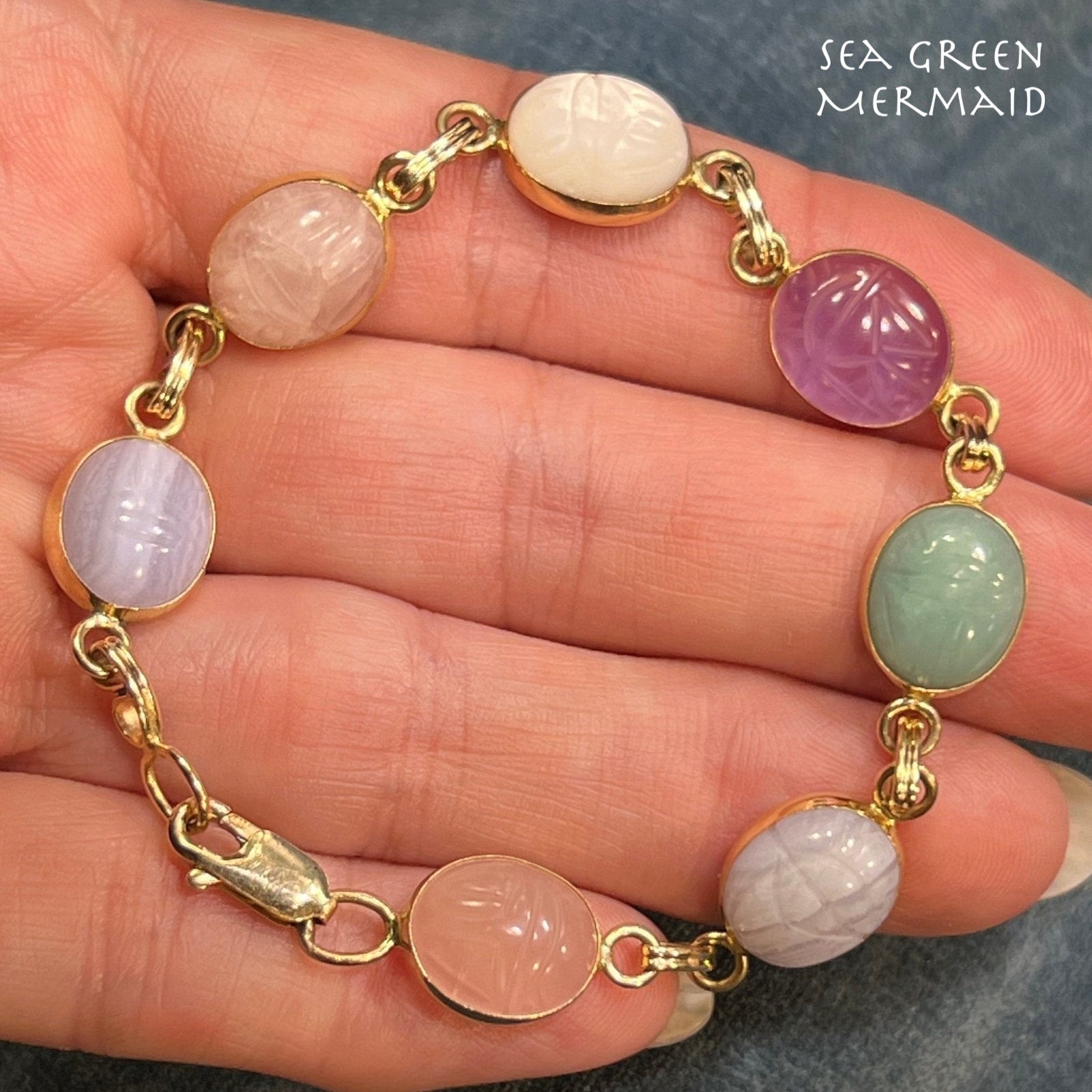 14k Gold SCARAB Multi-Gem Bracelet. Carved Amethyst, Jade, Lace Agate. 10g