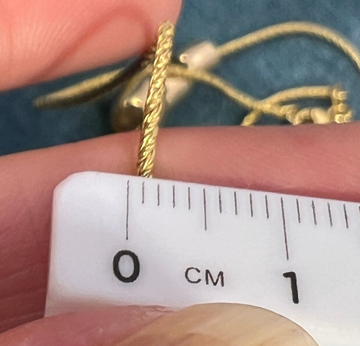 14k Gold Sculptural Barrel Beads on Round Chain Necklace. 11g
